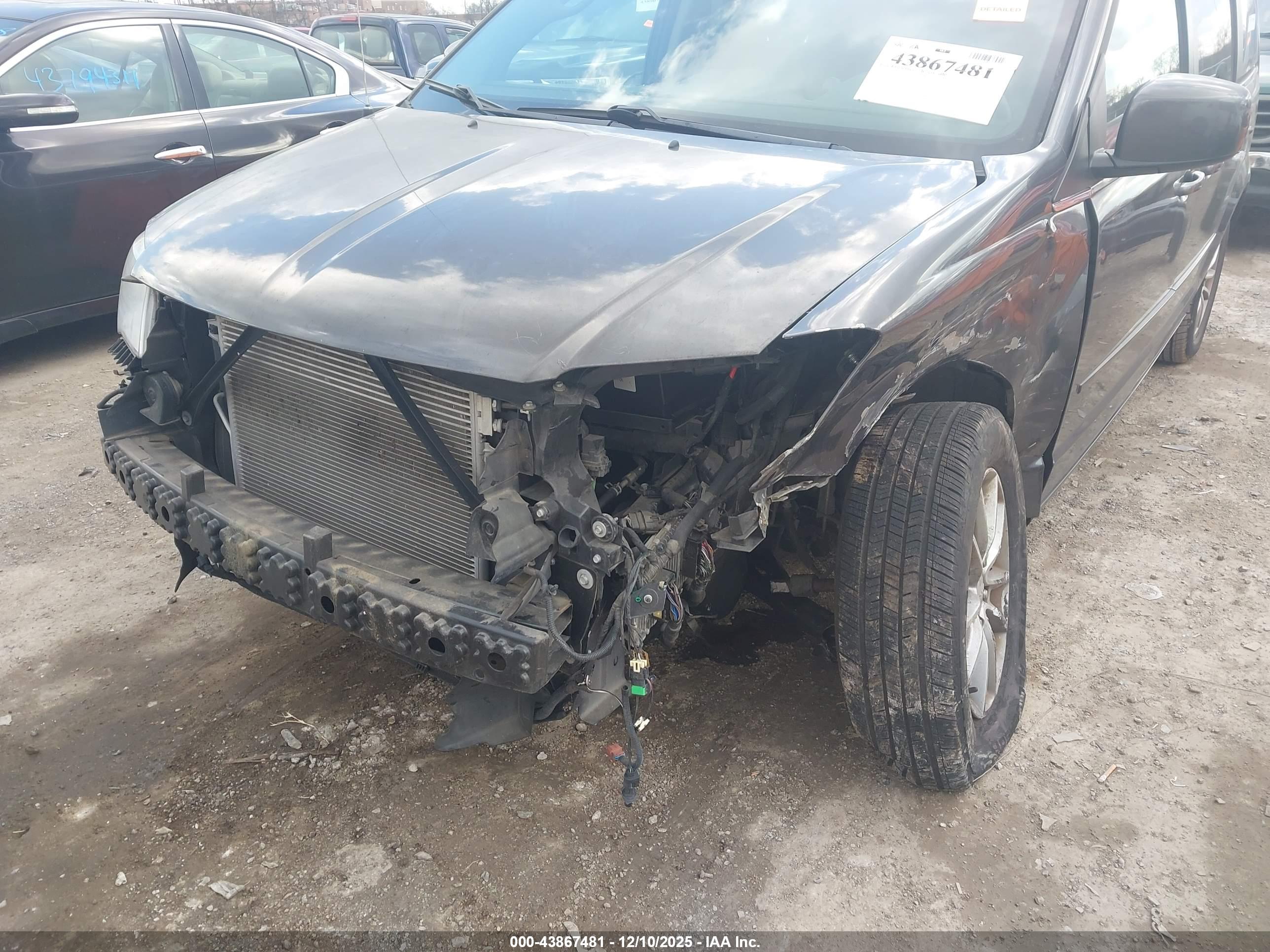 DODGE GRAND image 6