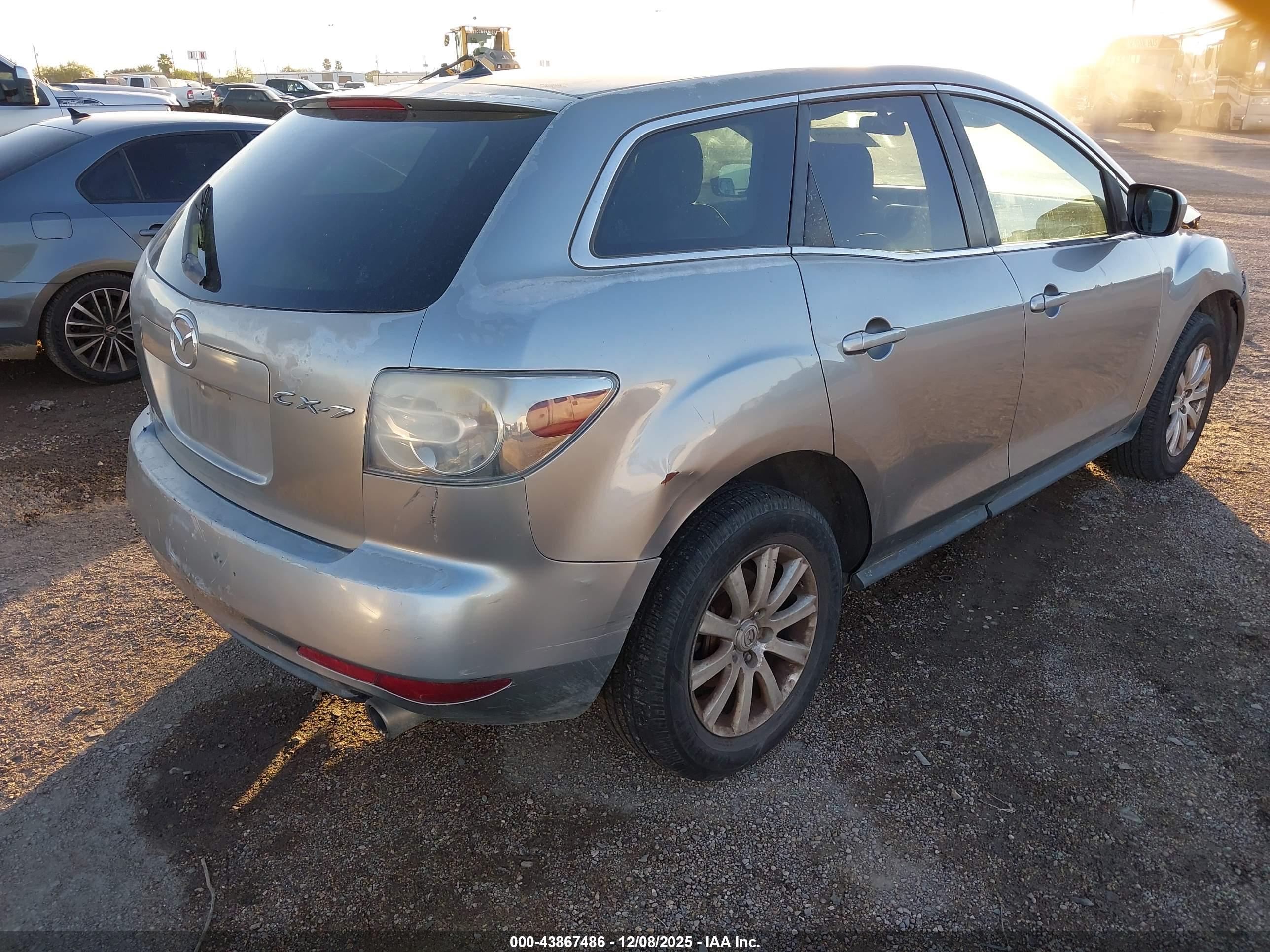 MAZDA CX-7 image 4