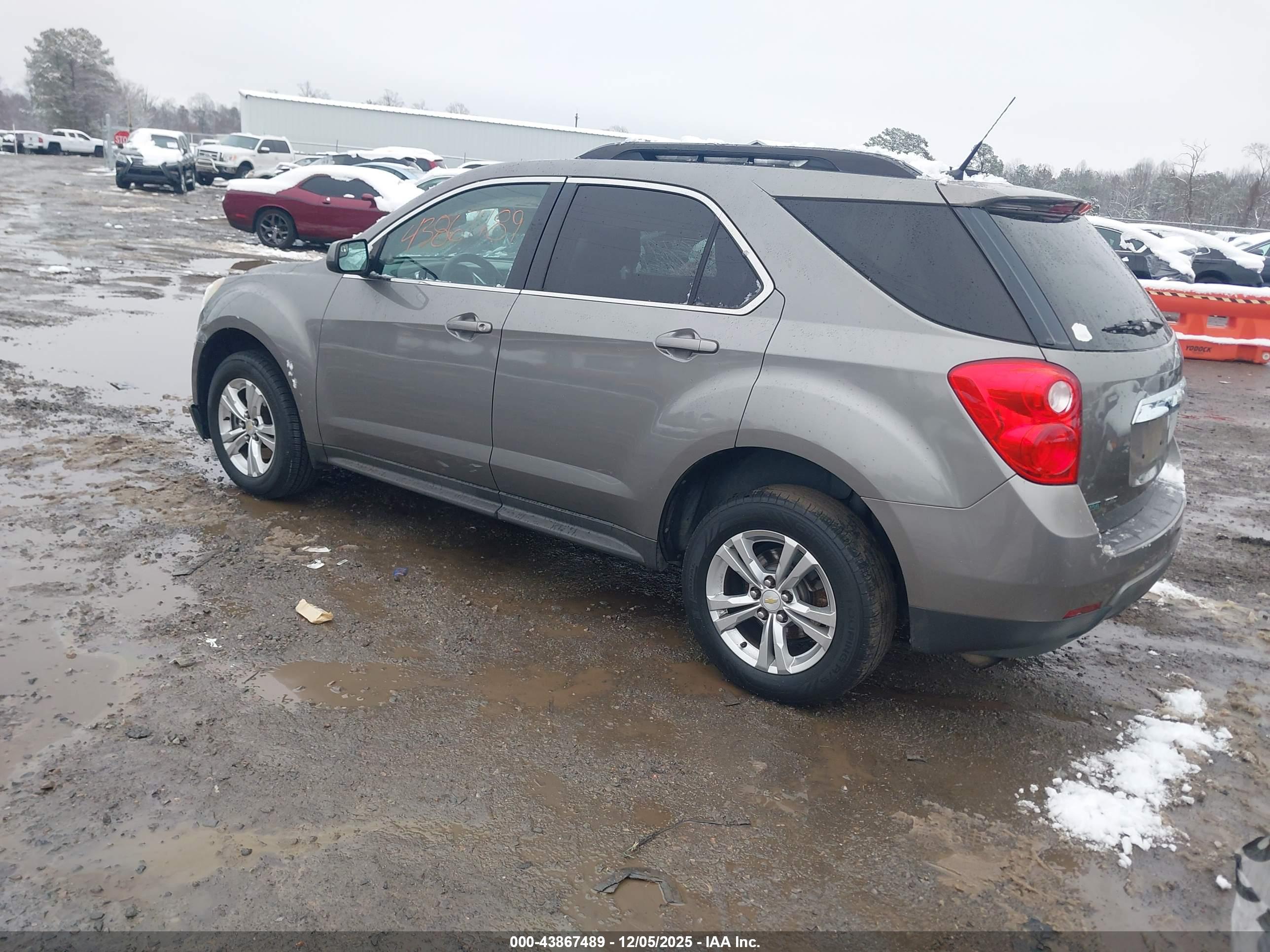 CHEVROLET EQUINOX image 3