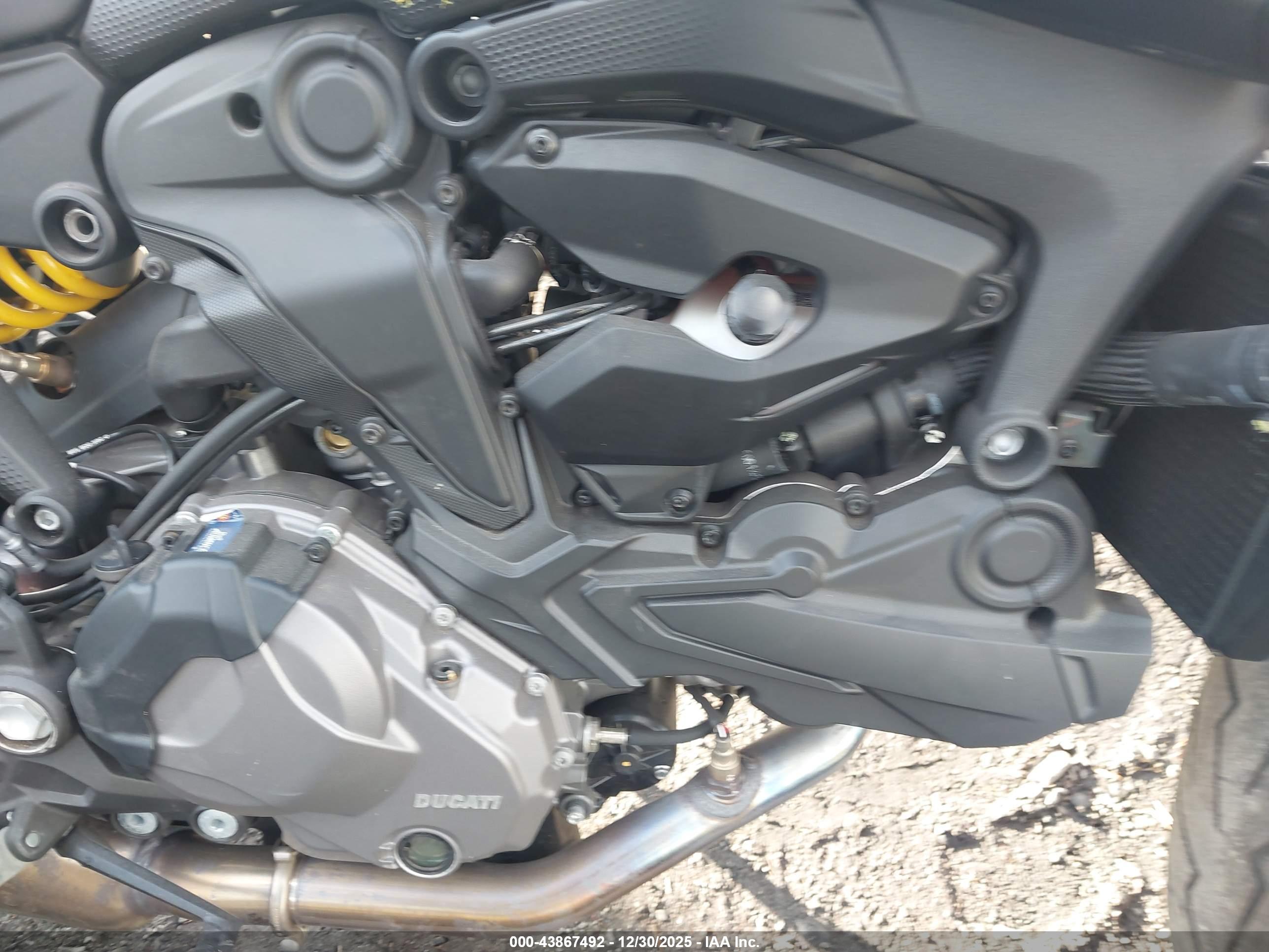 DUCATI MONSTER image 8