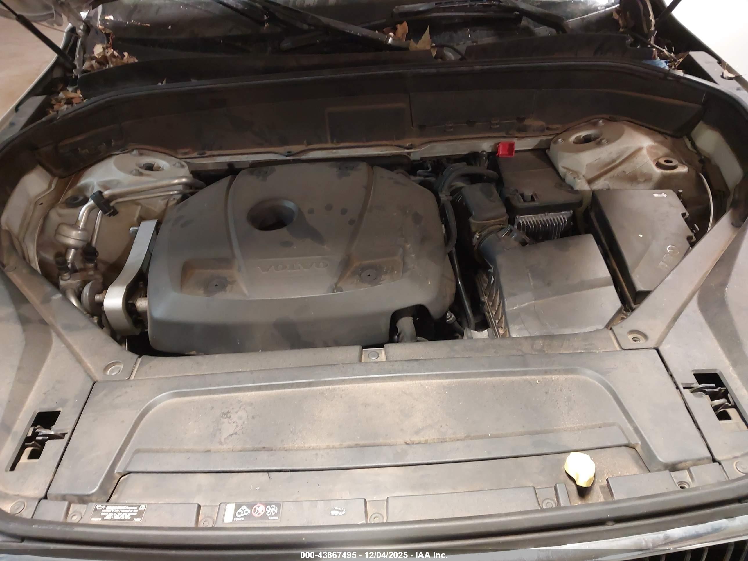 VOLVO XC90 image 10