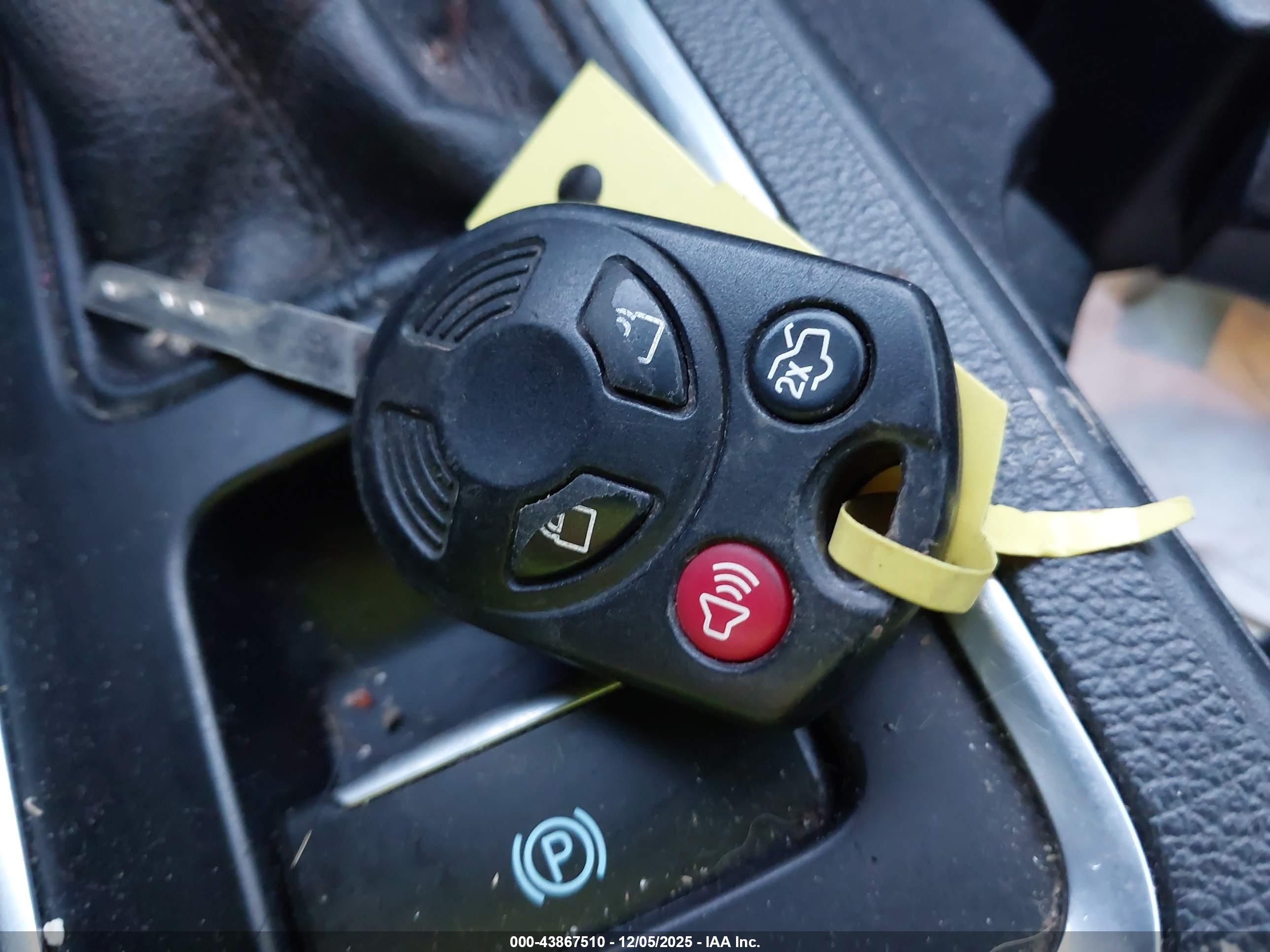 FORD ESCAPE image 11