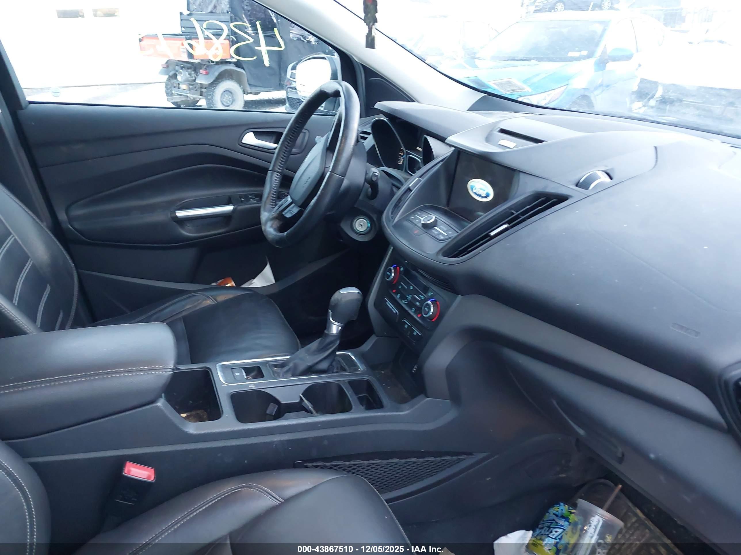 FORD ESCAPE image 5