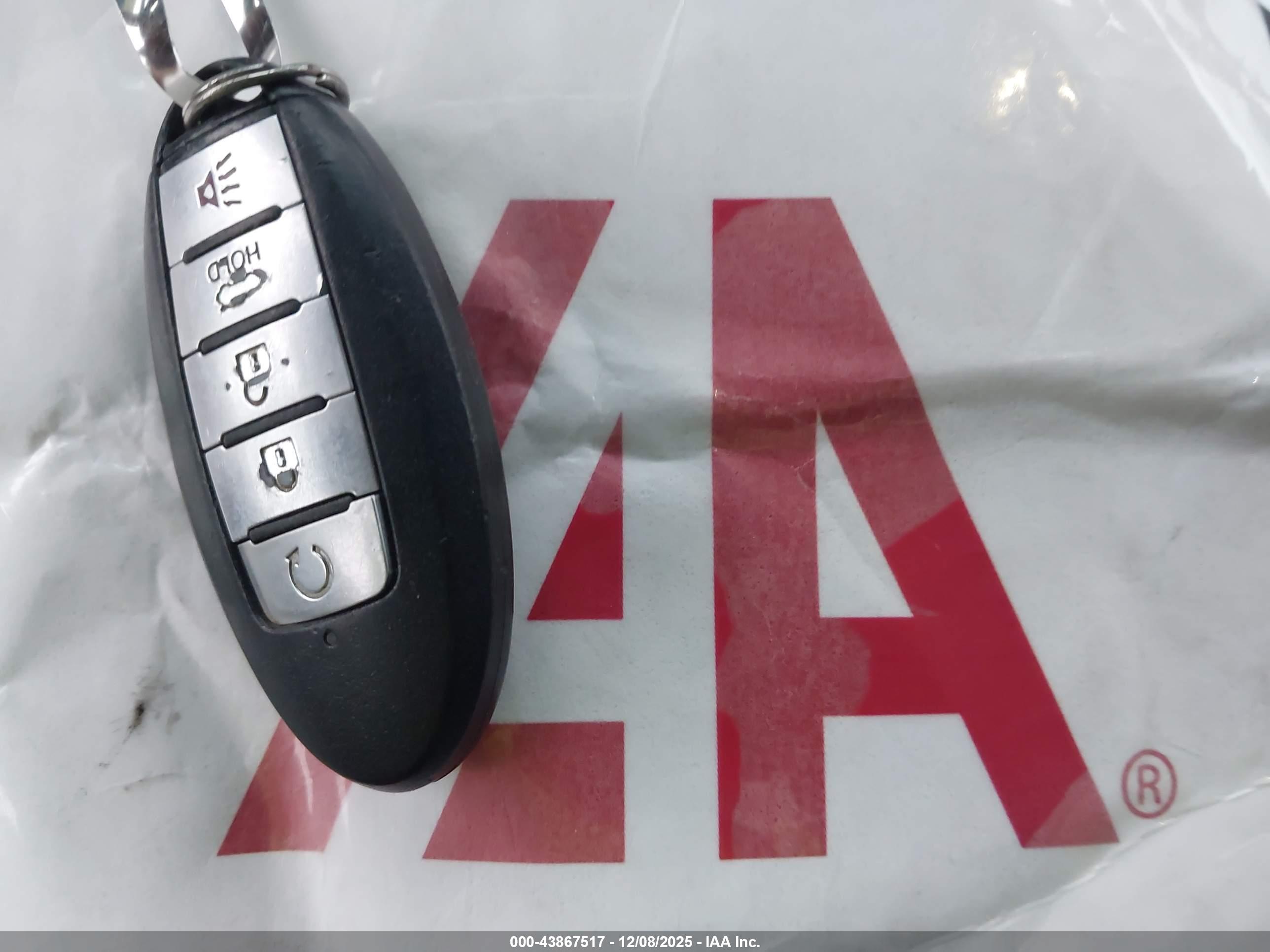 NISSAN PATHFINDER image 11