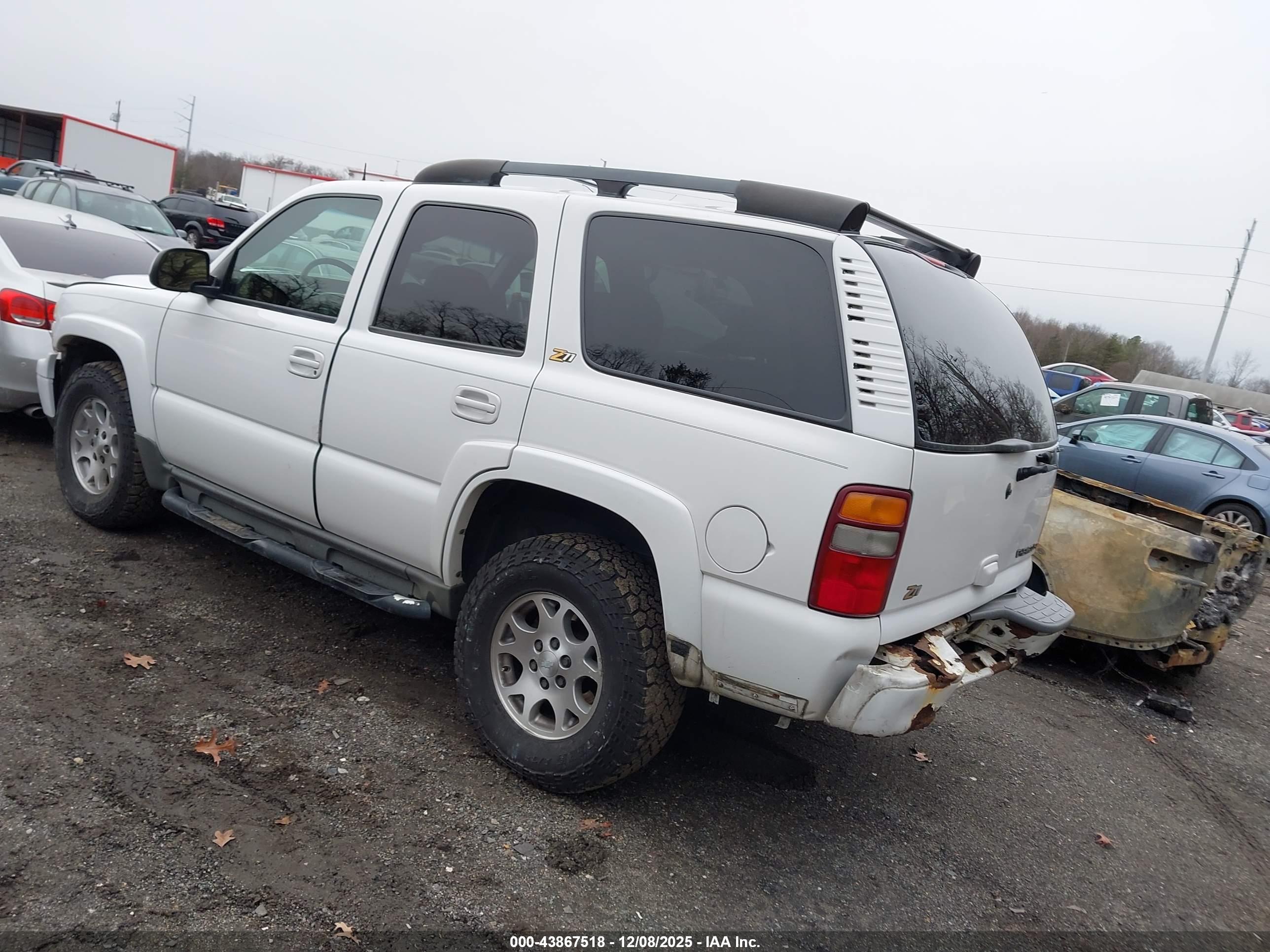 CHEVROLET TAHOE image 3