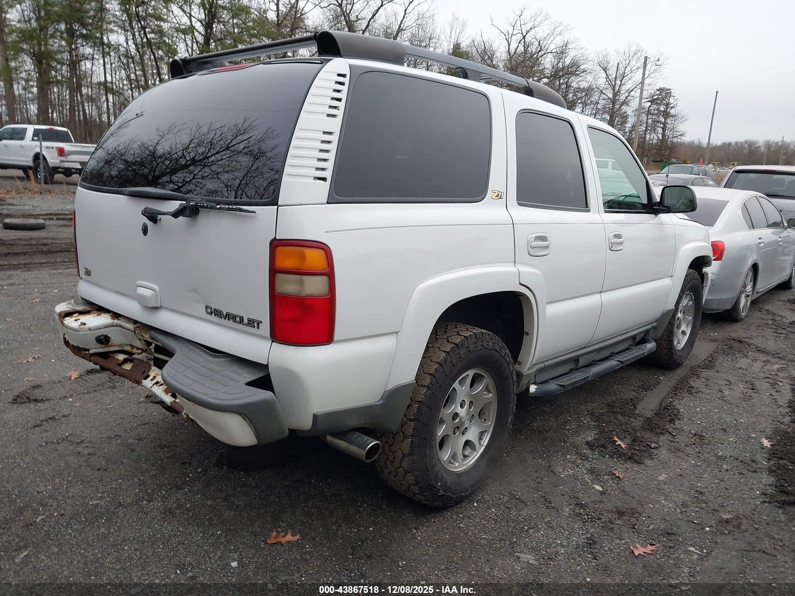 CHEVROLET TAHOE image 4