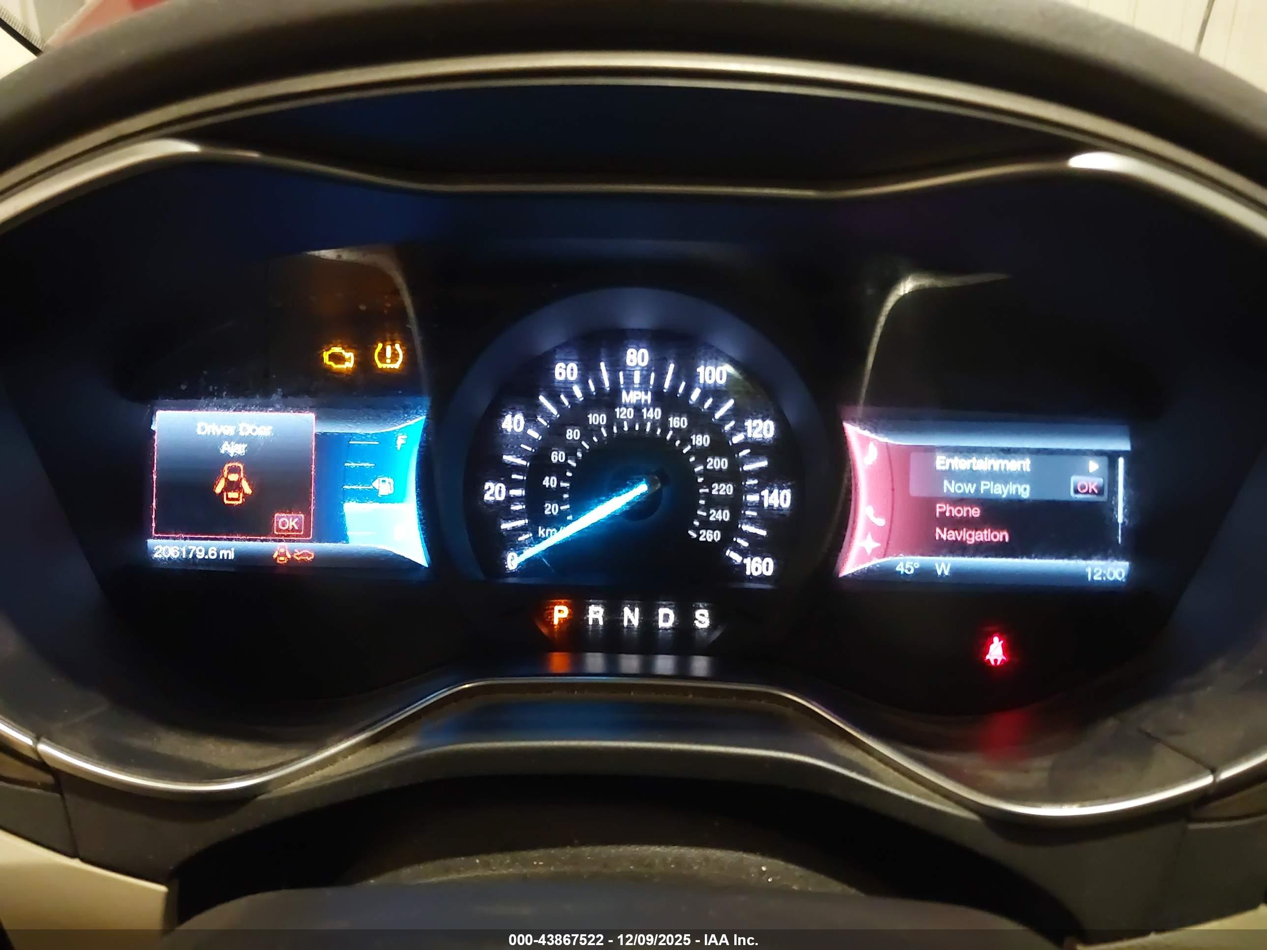 FORD FUSION image 7