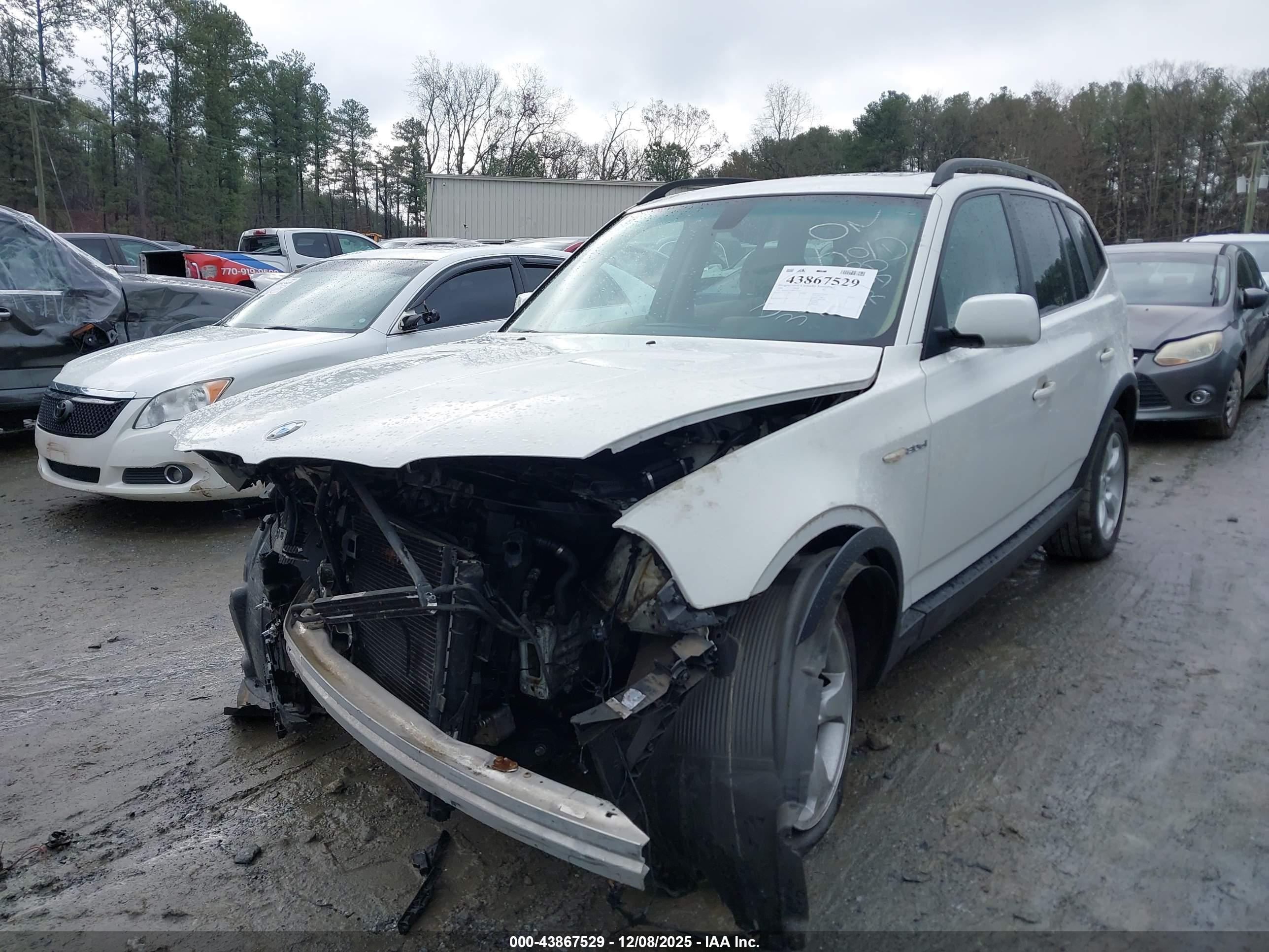 BMW X3 image 2