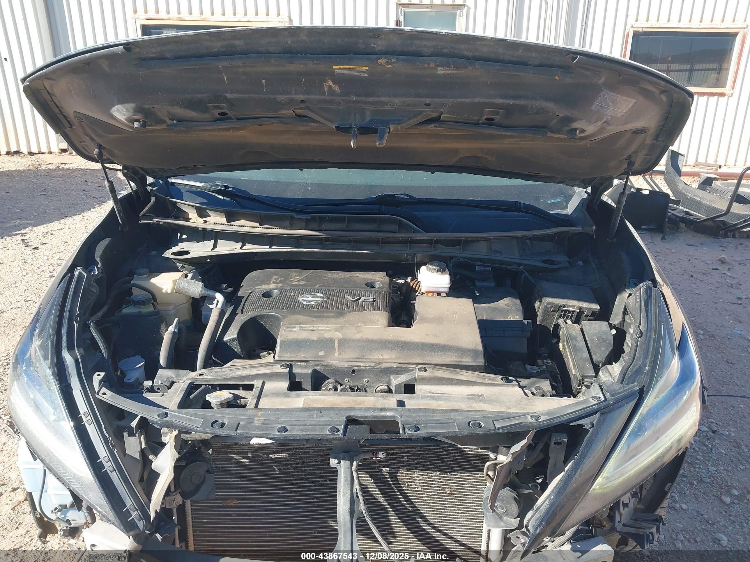 NISSAN MURANO image 10