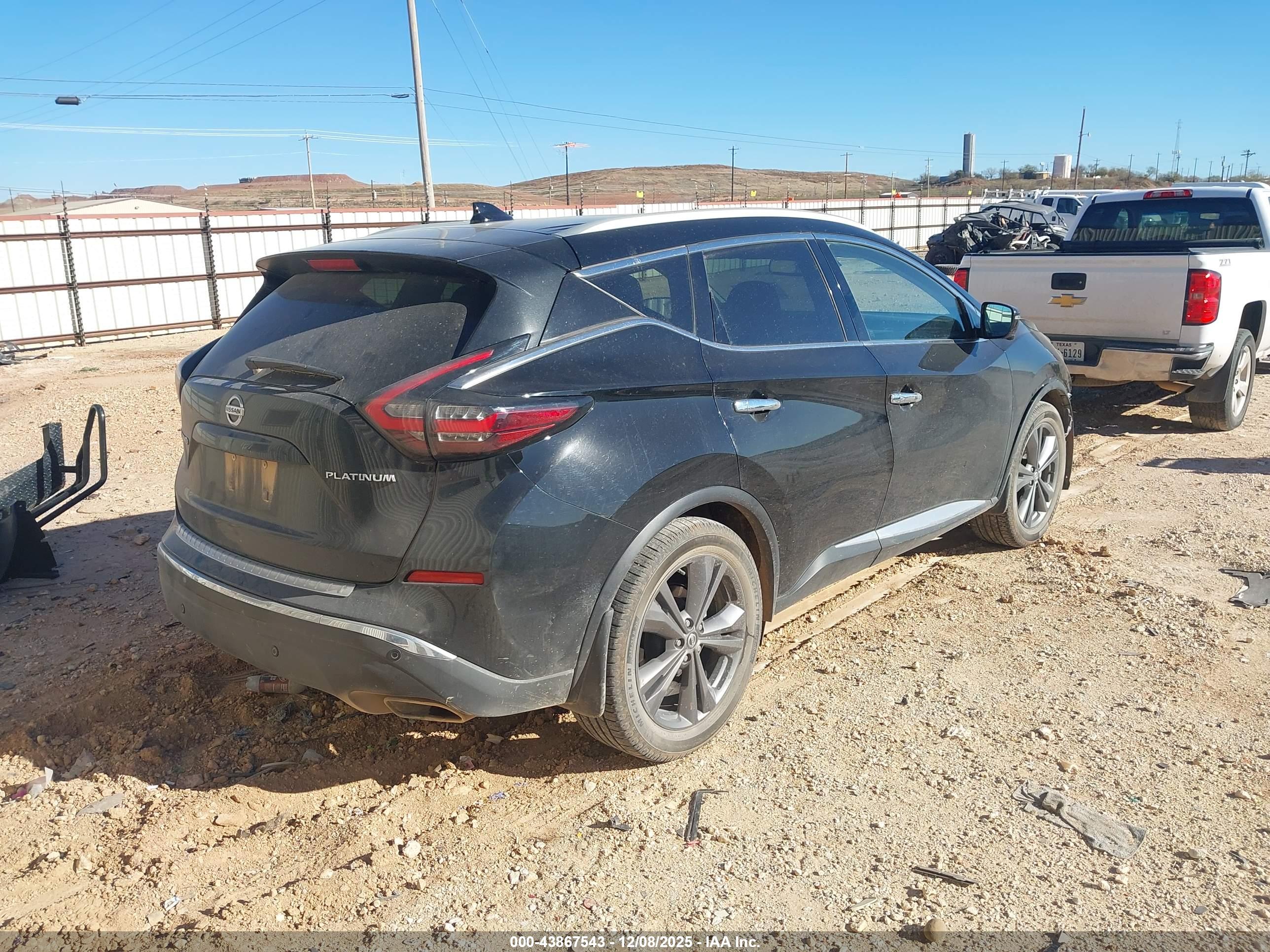NISSAN MURANO image 4
