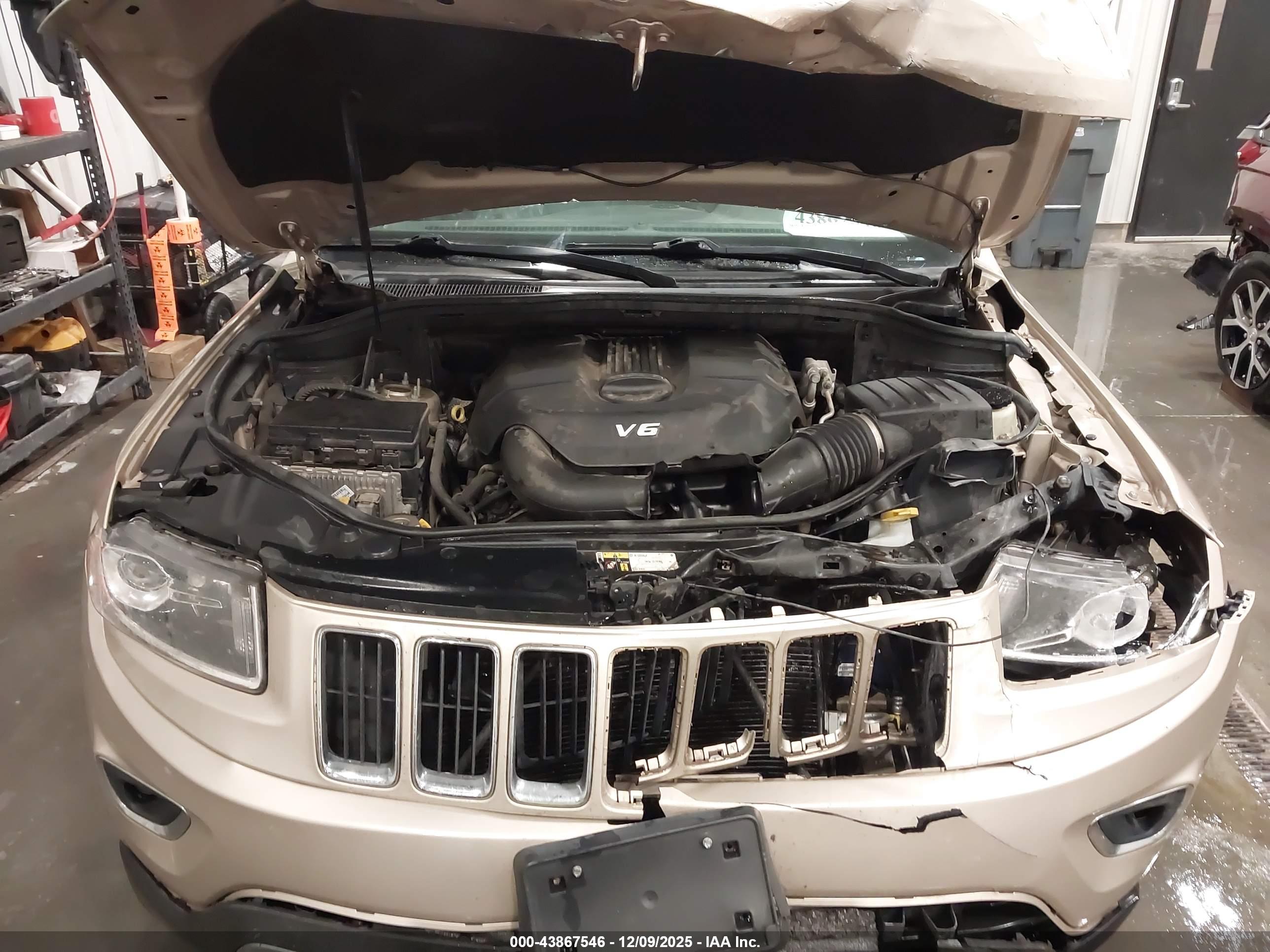 JEEP GRAND image 10