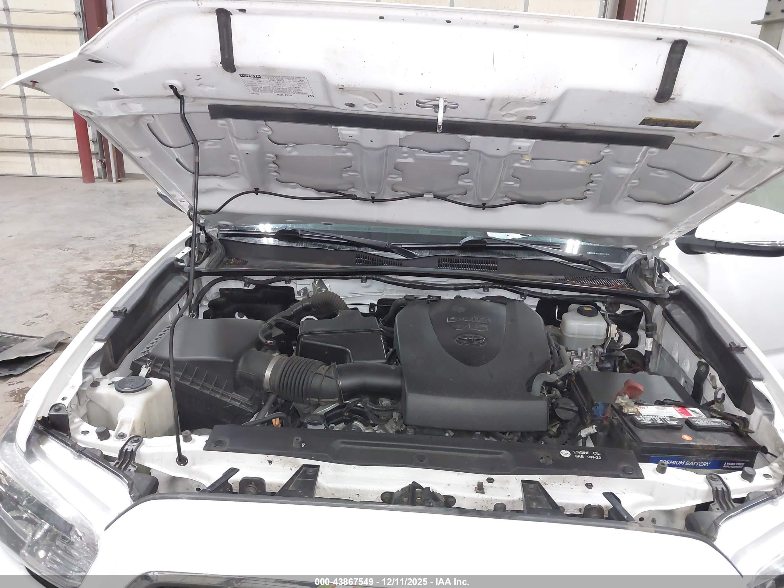 TOYOTA TACOMA image 10