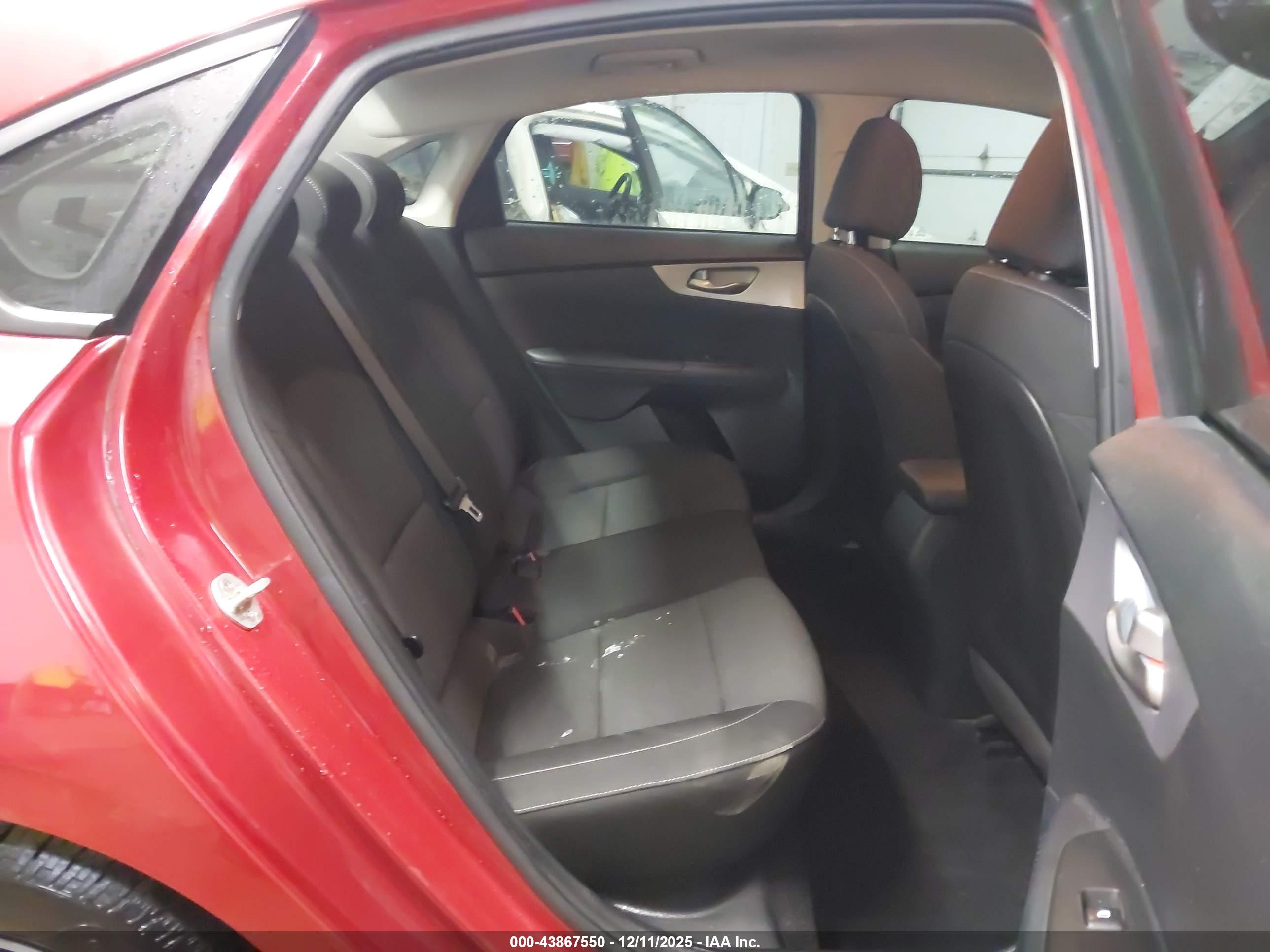 KIA FORTE image 8