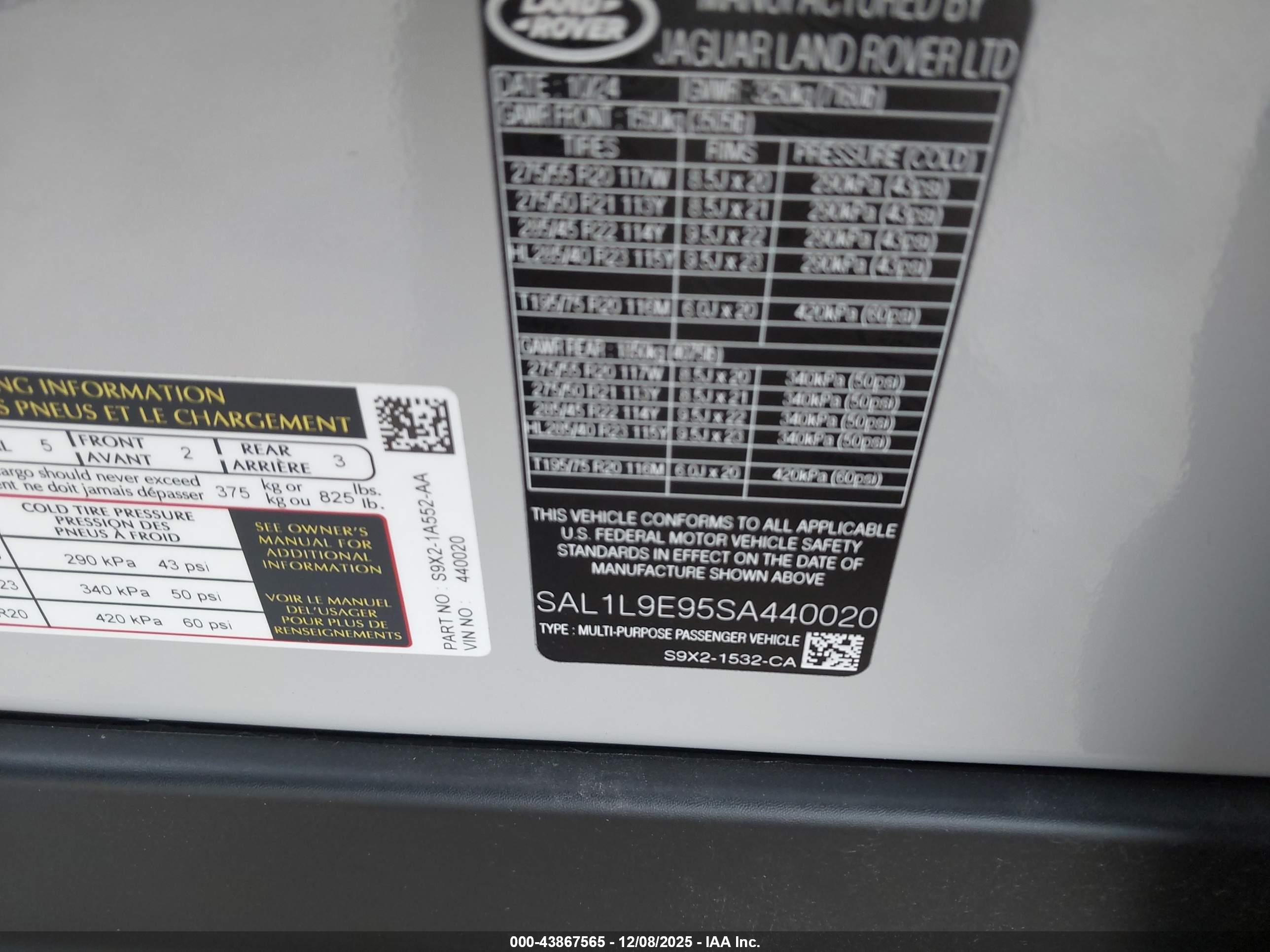 LAND ROVER image 9