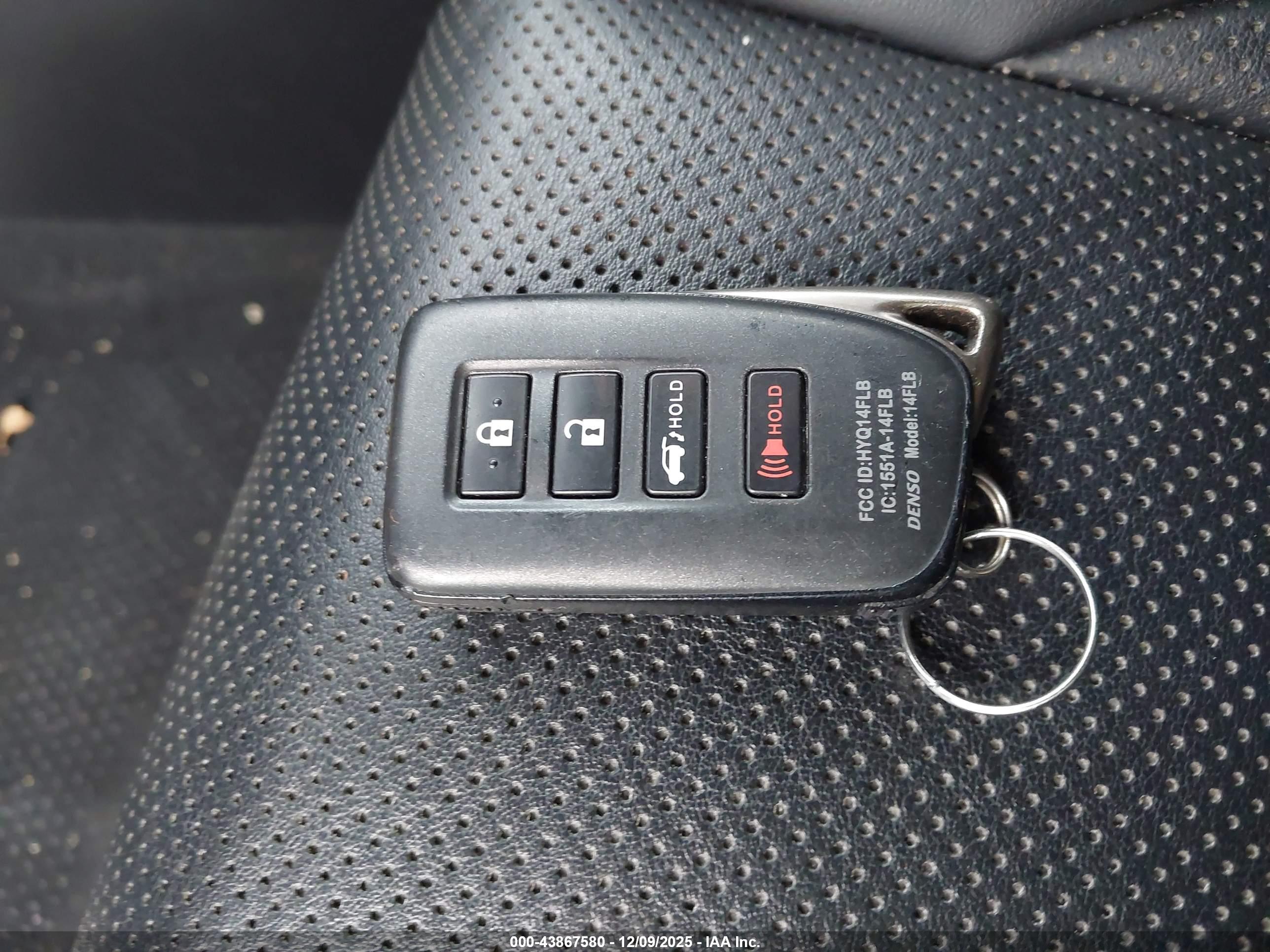 LEXUS RX image 11