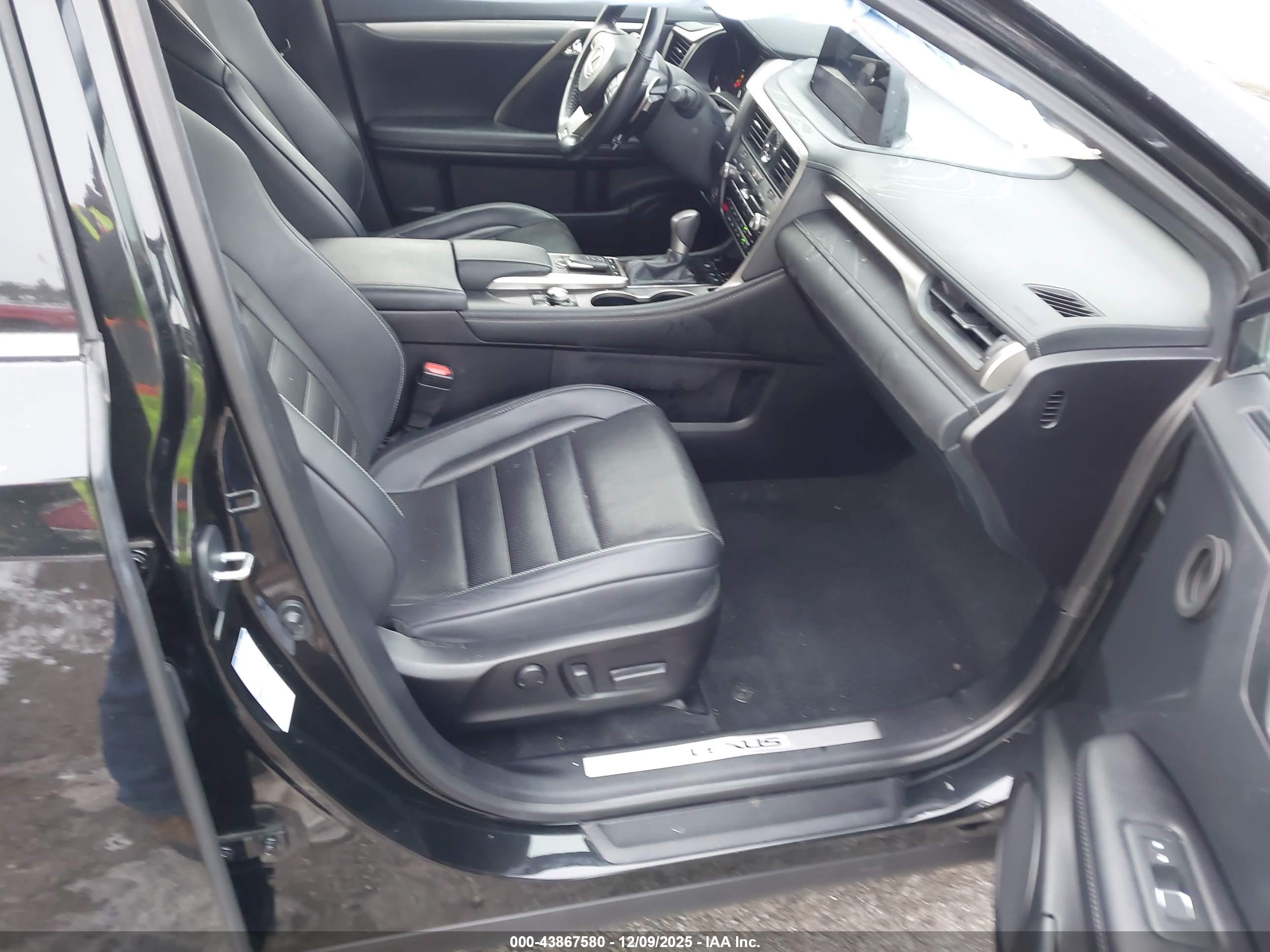 LEXUS RX image 5