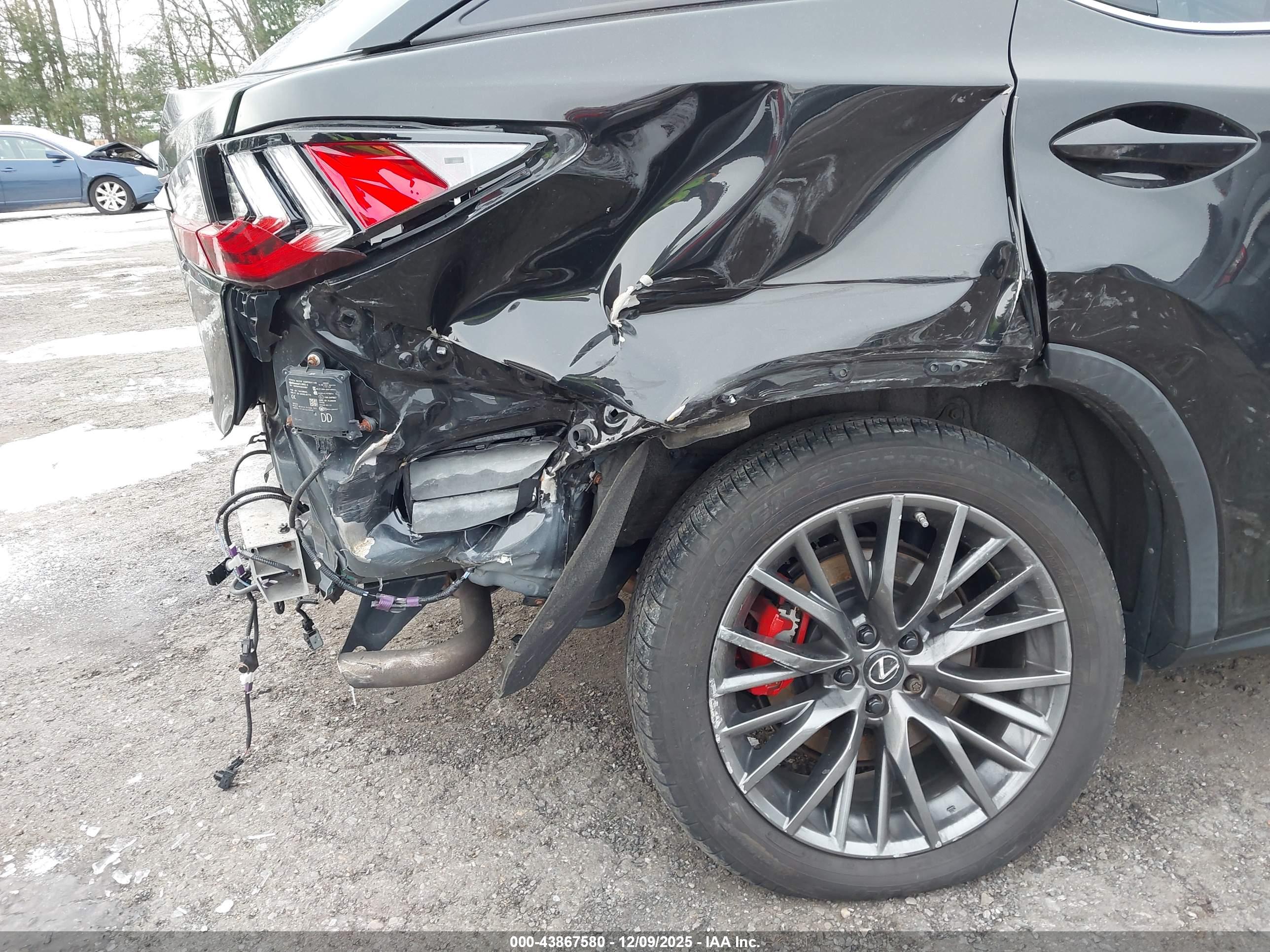 LEXUS RX image 6