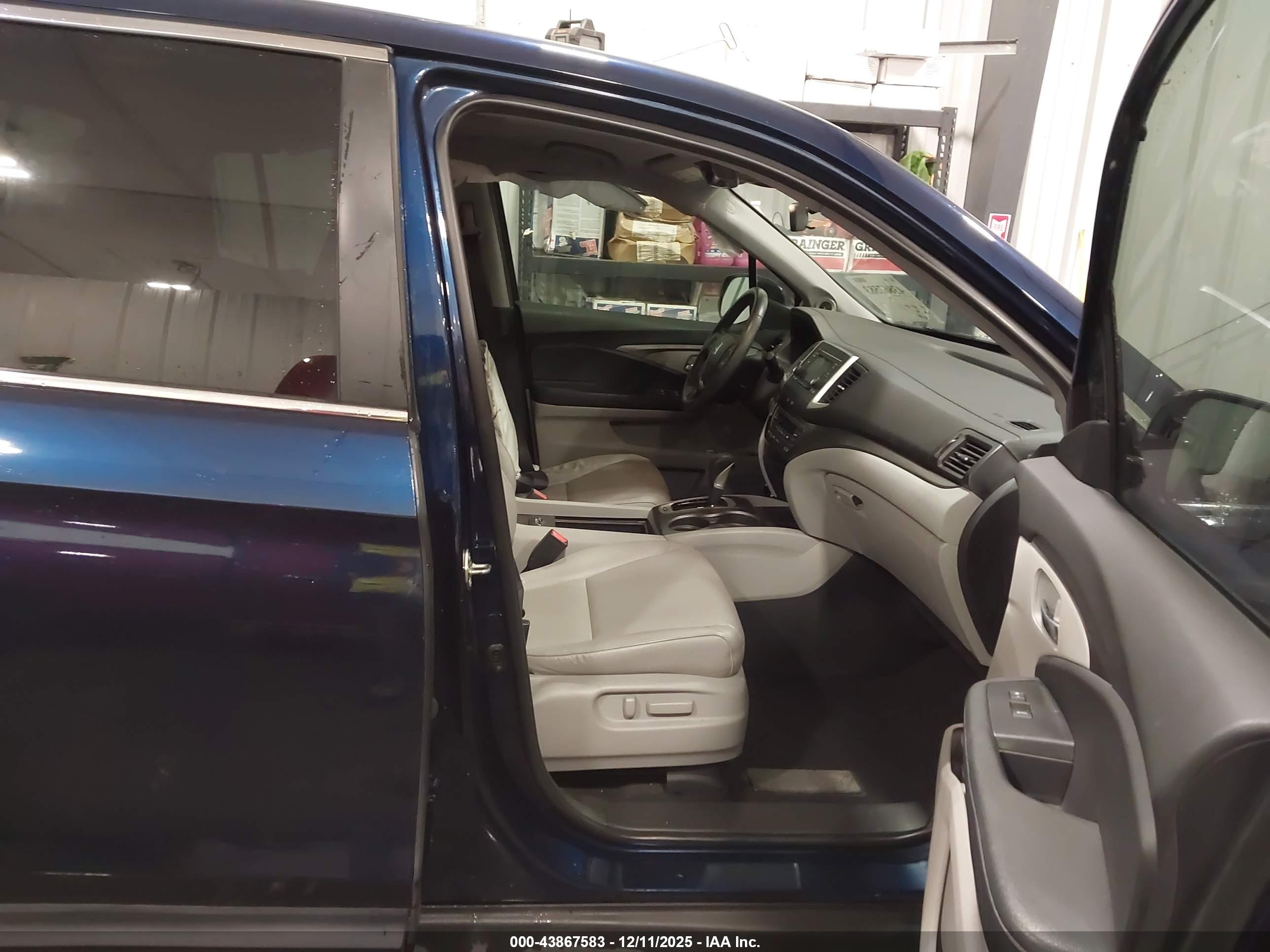 HONDA RIDGELINE image 5