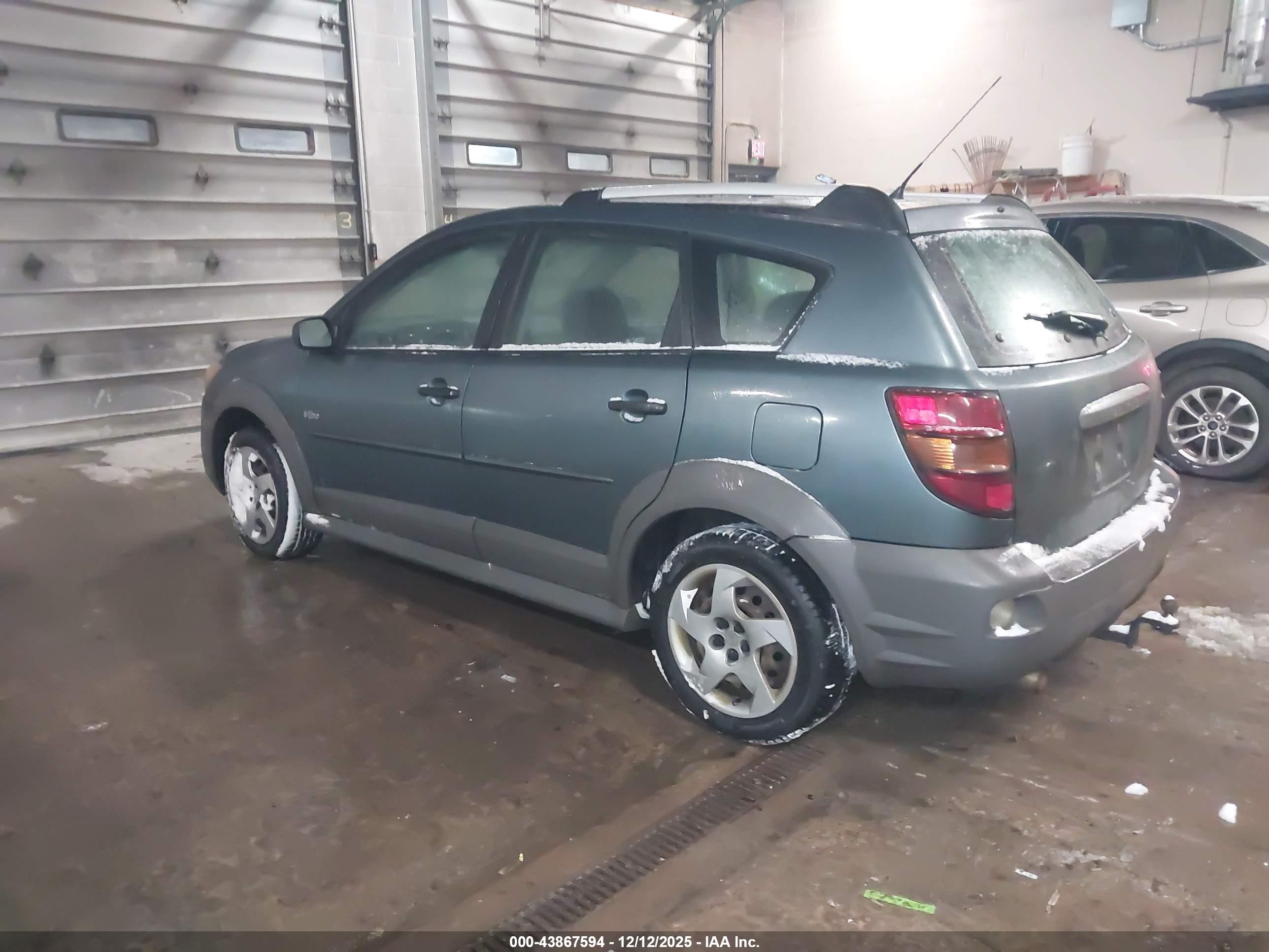 PONTIAC VIBE image 3