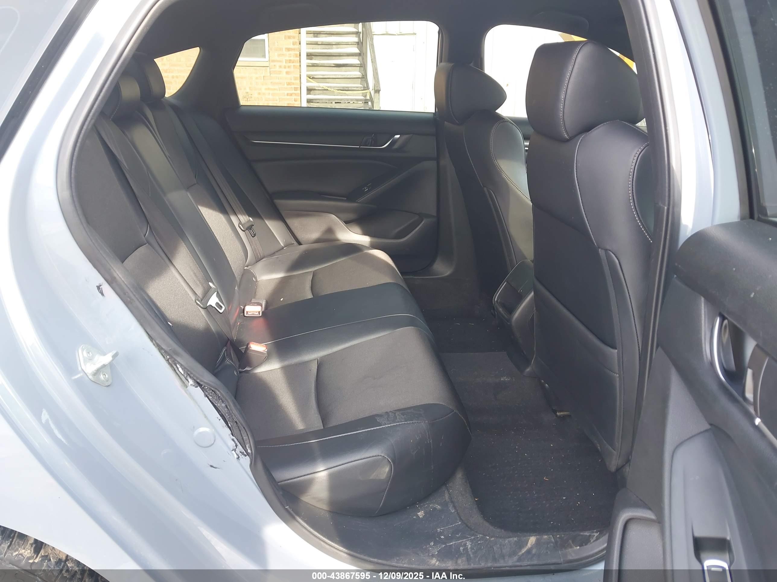 HONDA ACCORD image 8