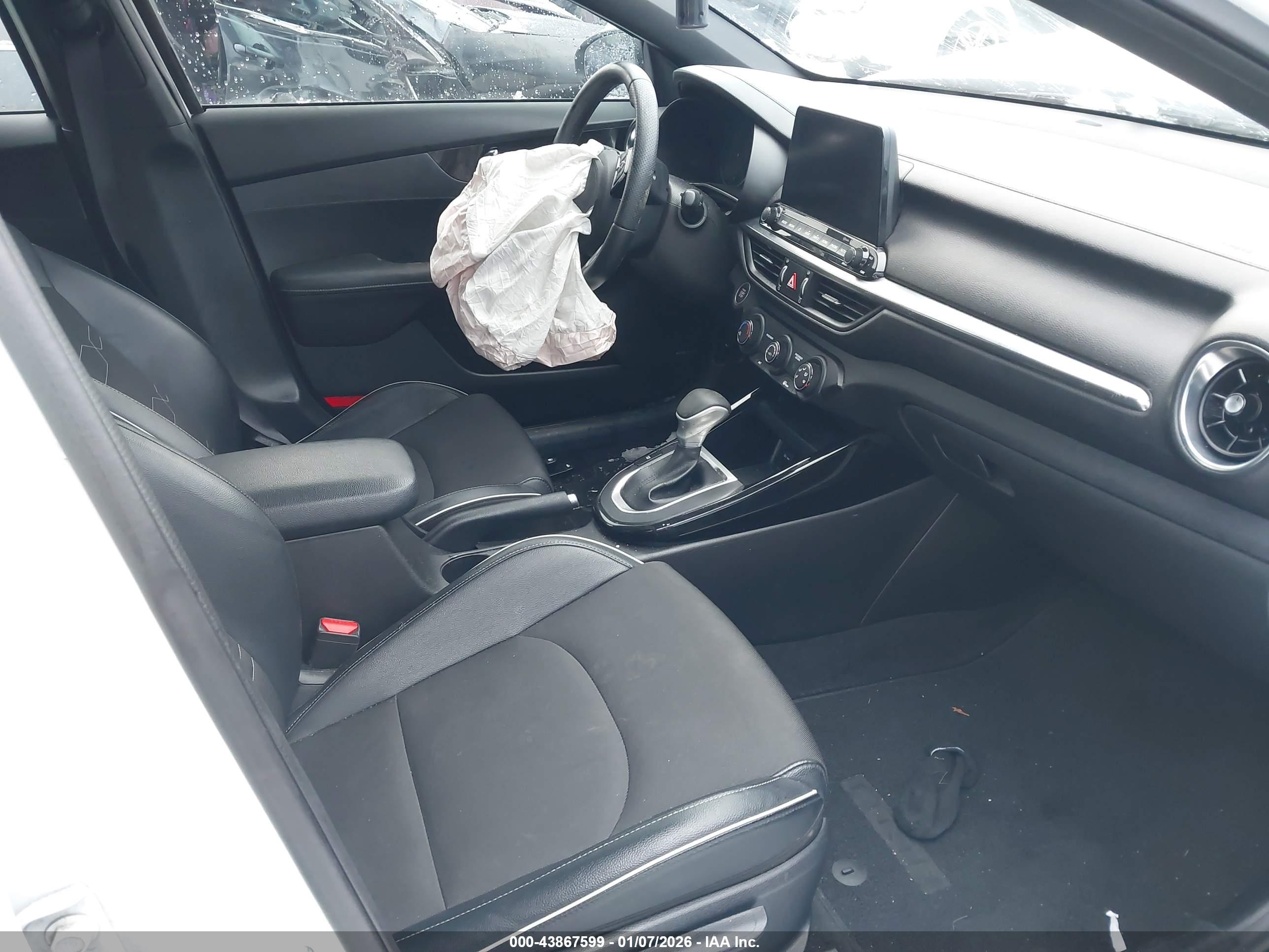 KIA FORTE image 5