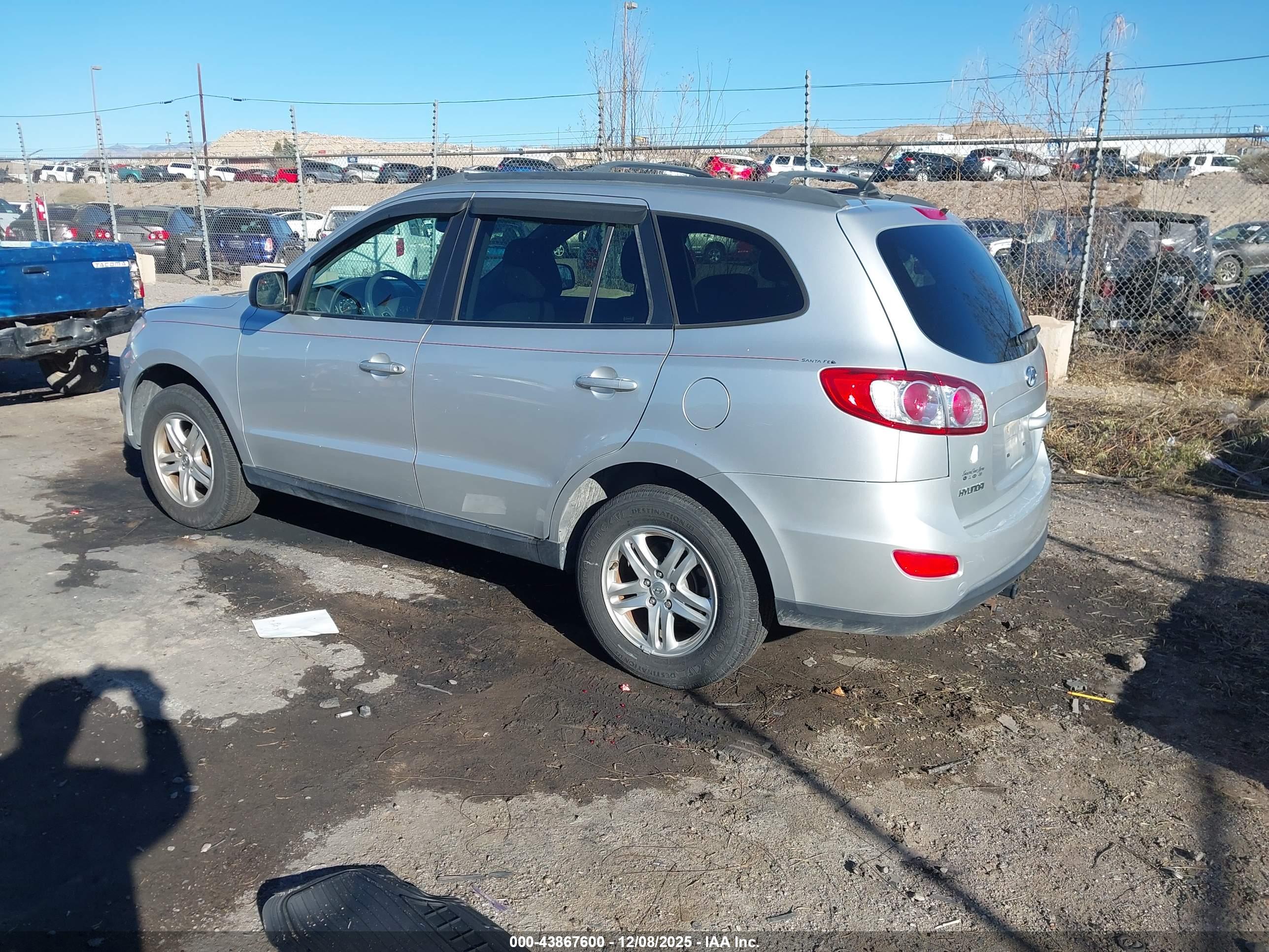 HYUNDAI SANTA image 3