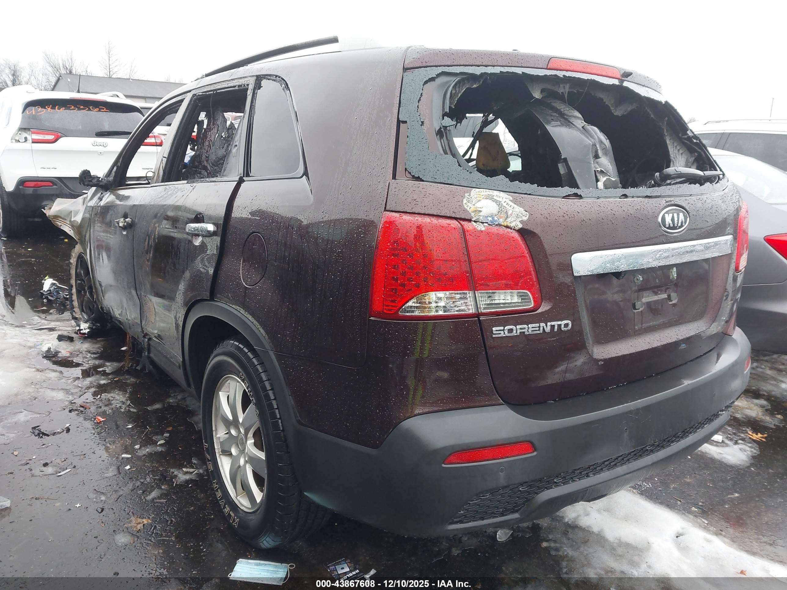 KIA SORENTO image 3