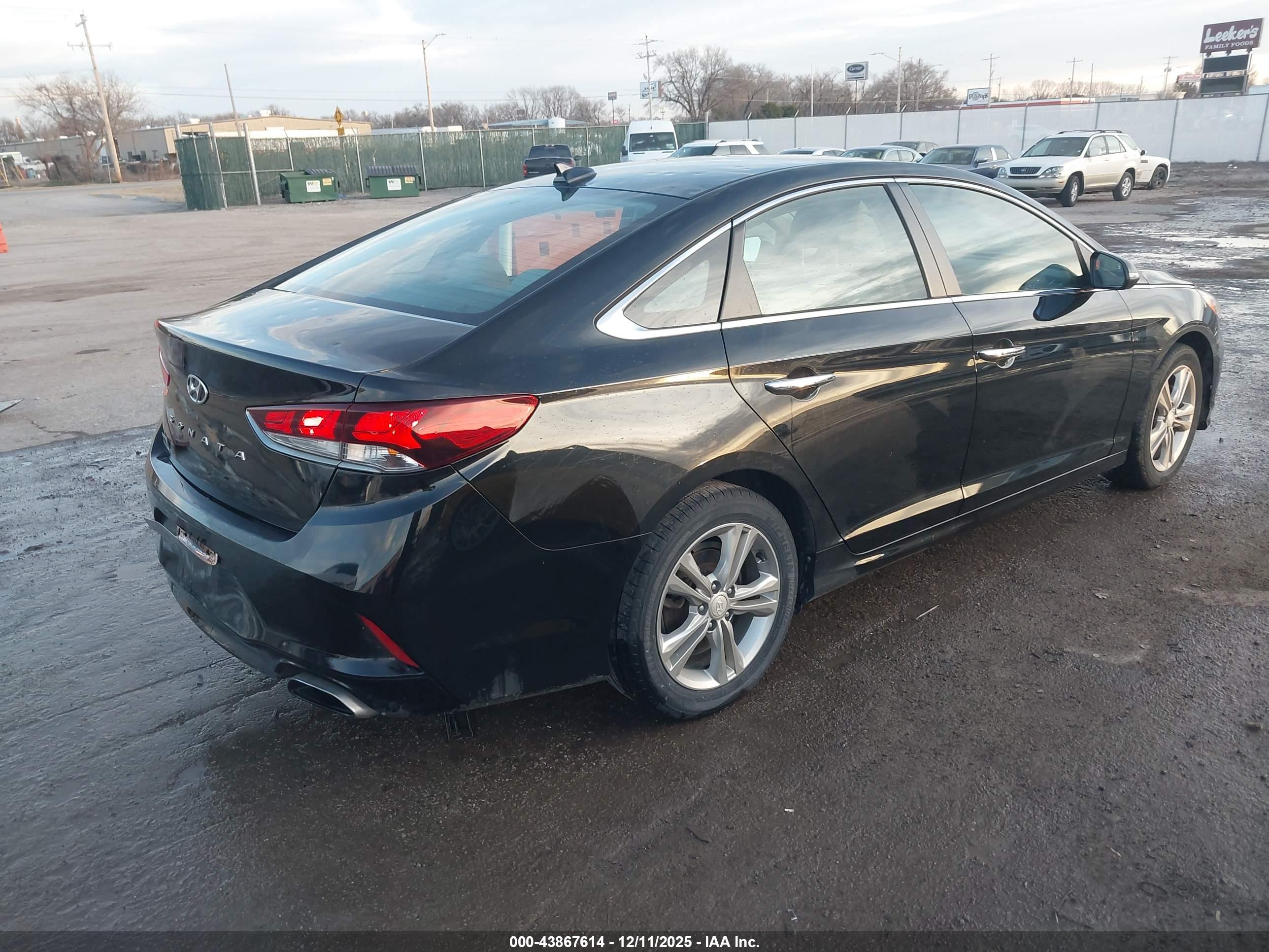 HYUNDAI SONATA image 4