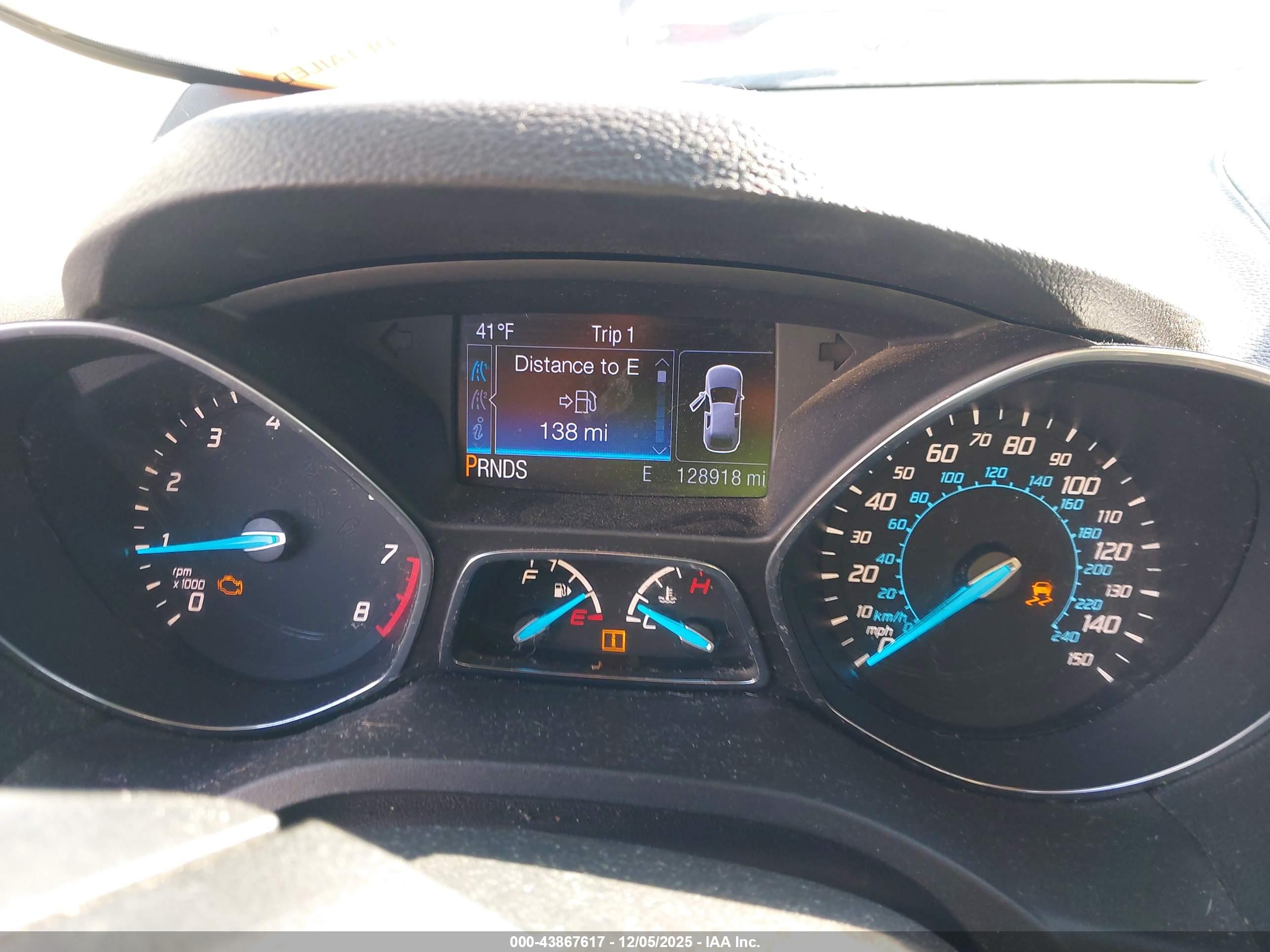 FORD ESCAPE image 7