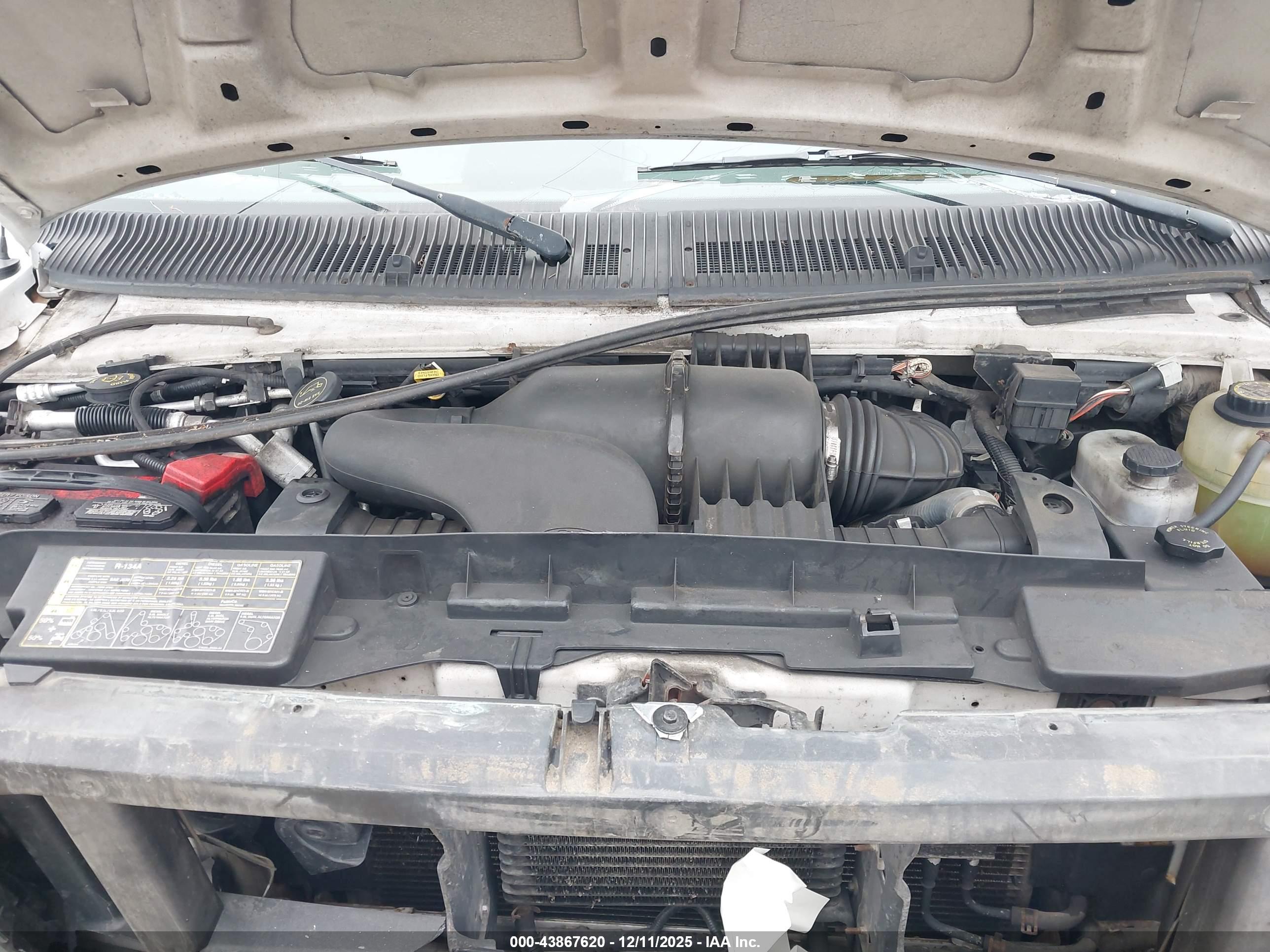 FORD E-150 image 10