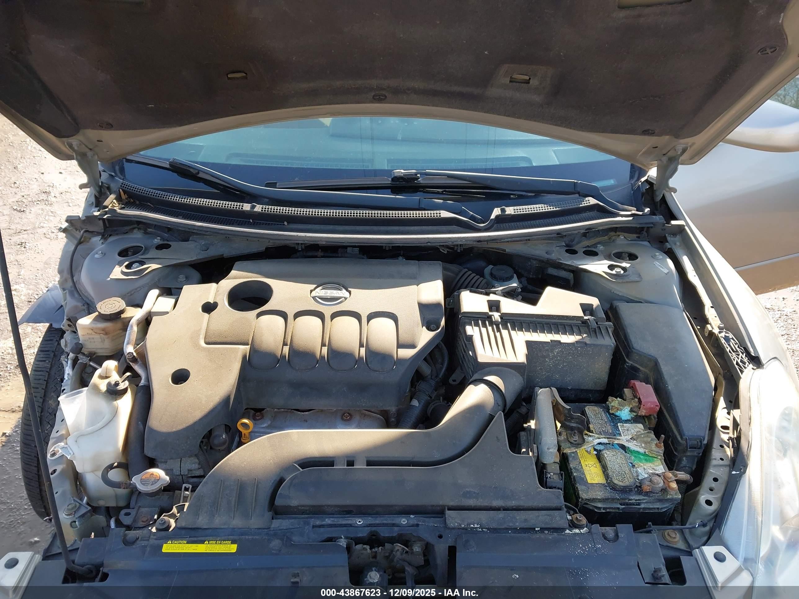 NISSAN ALTIMA image 10