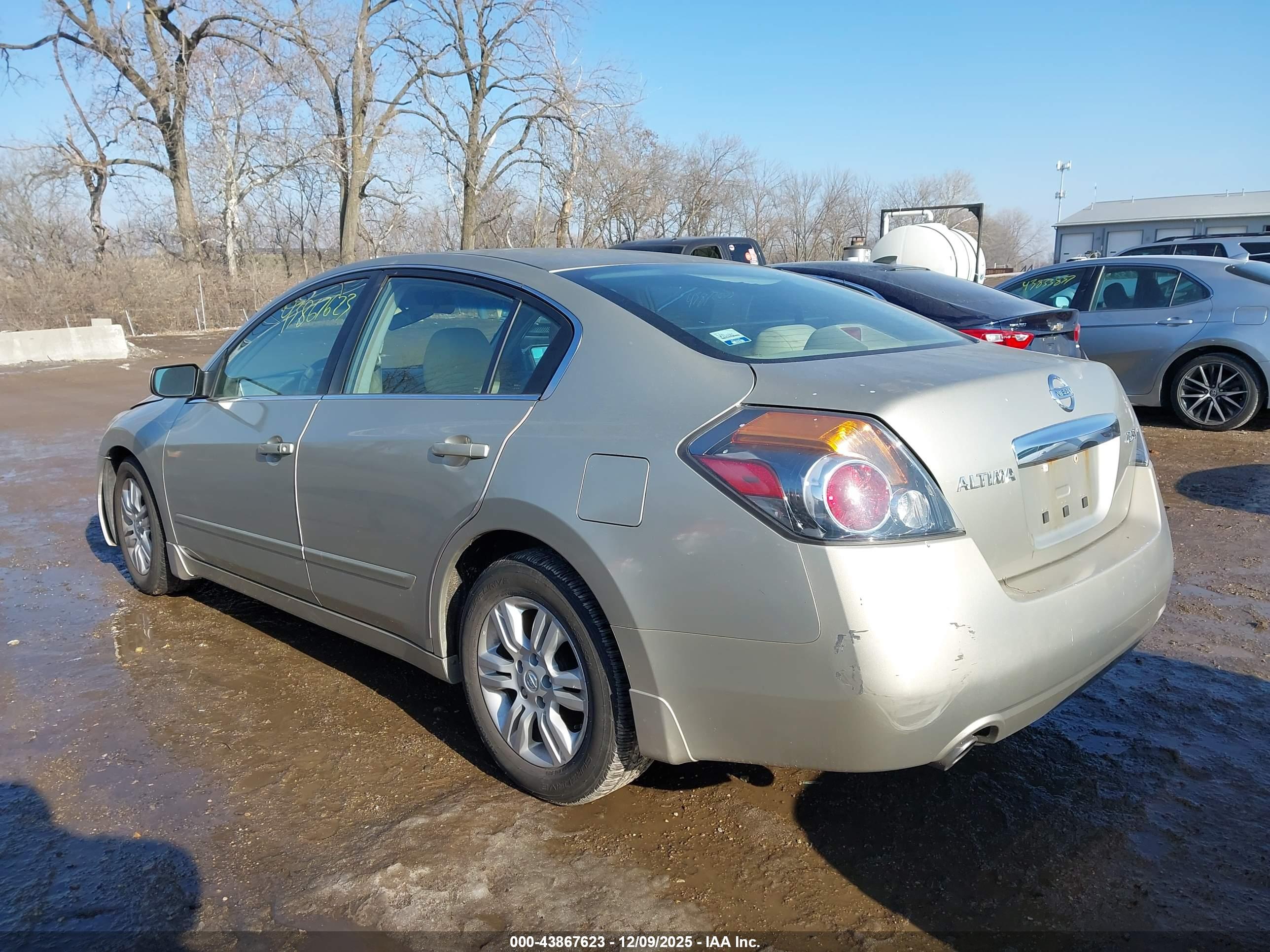 NISSAN ALTIMA image 3