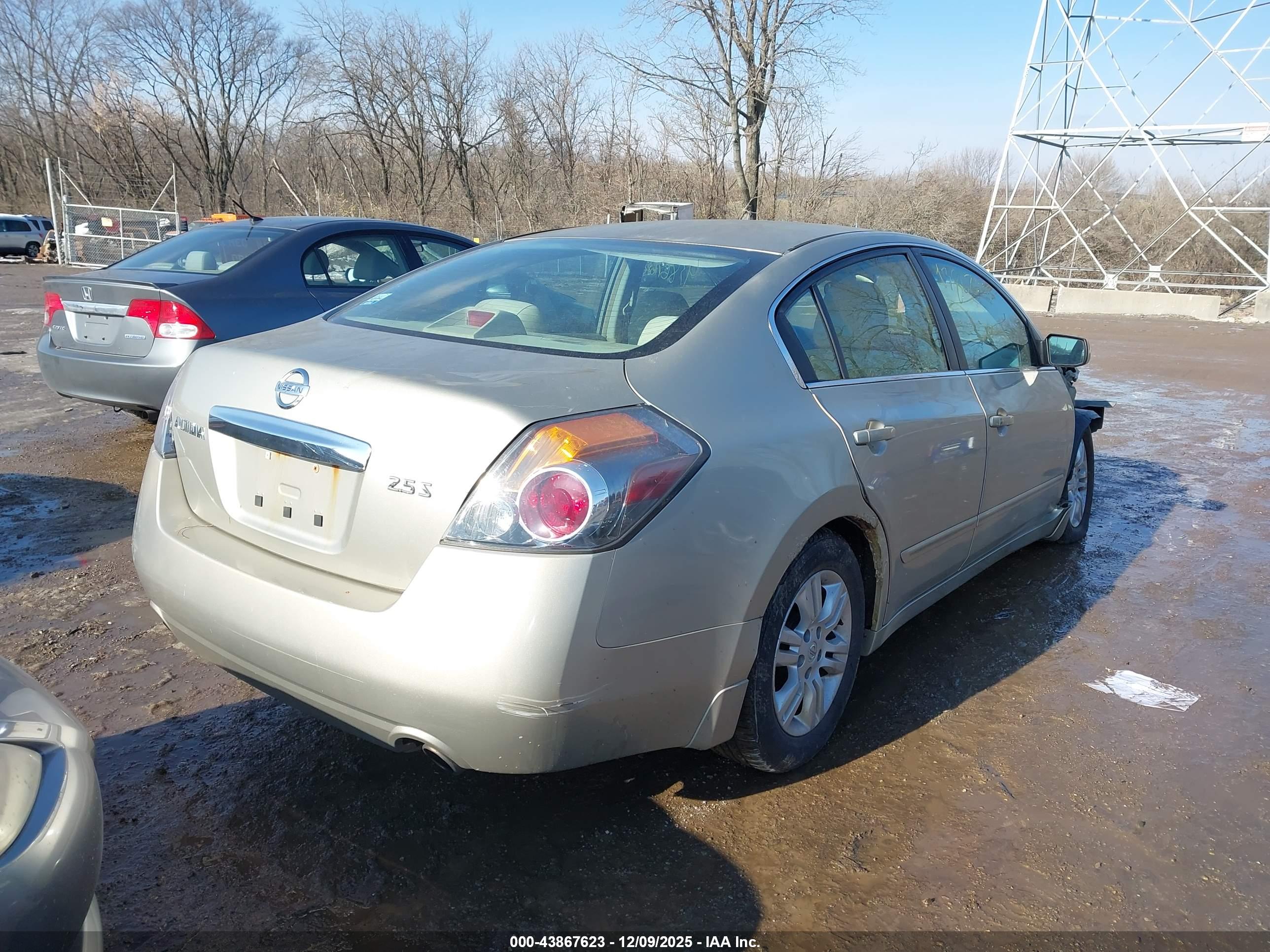 NISSAN ALTIMA image 4