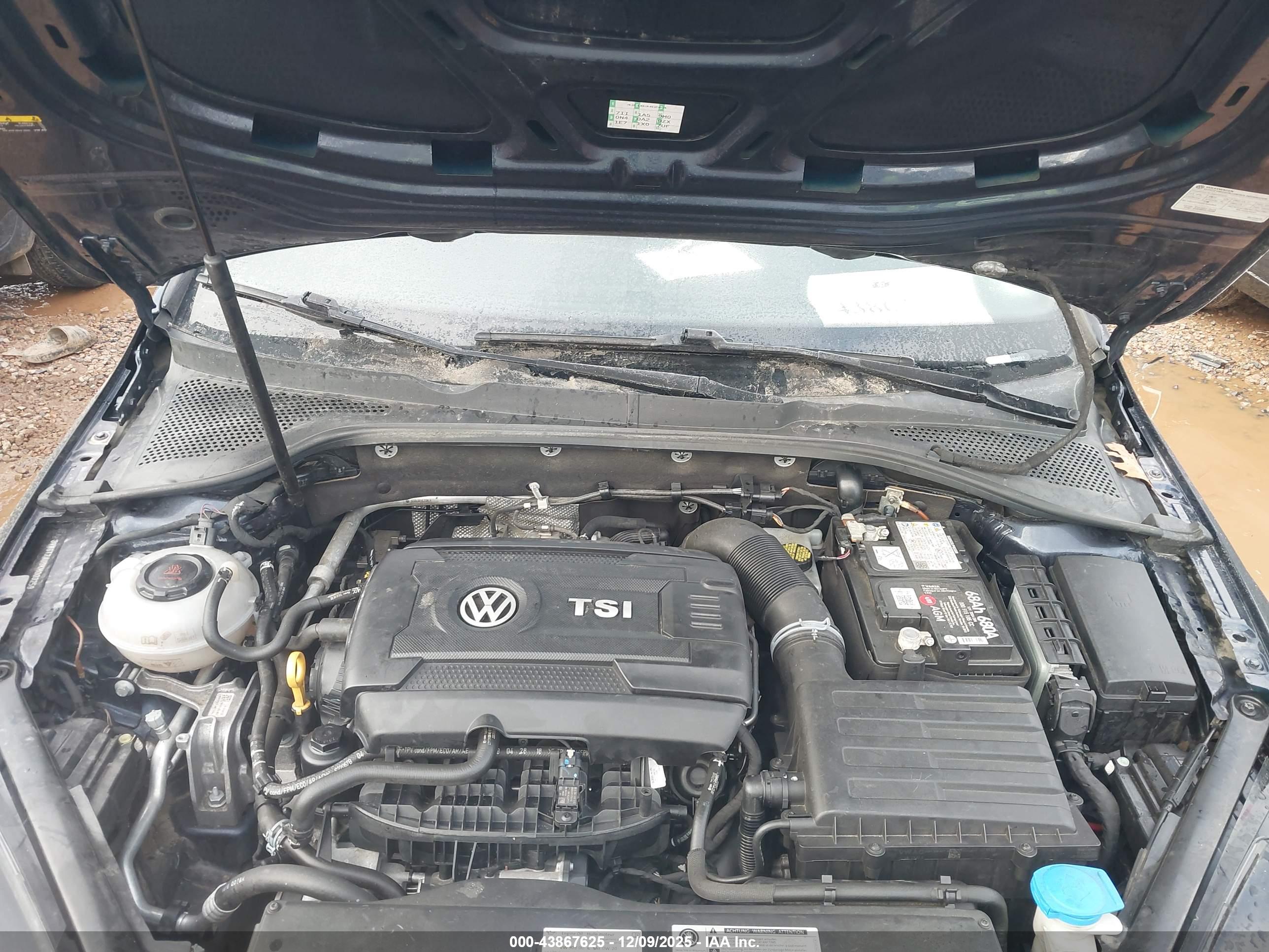 VOLKSWAGEN GOLF image 10