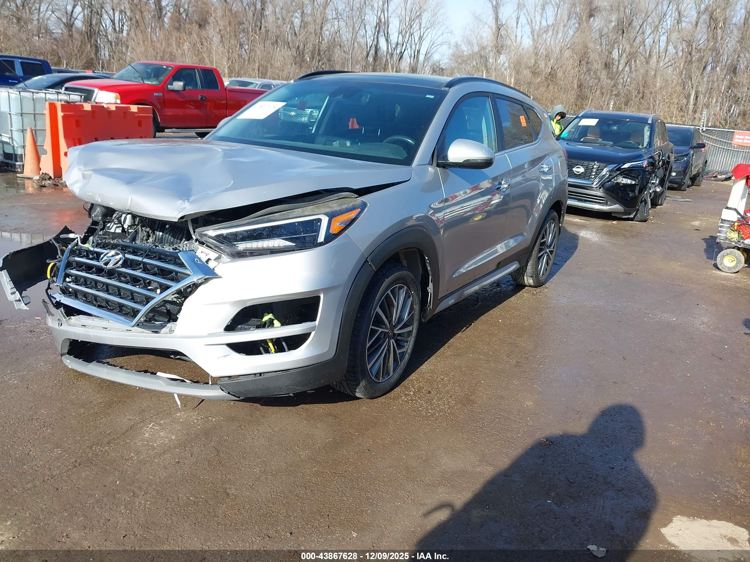 HYUNDAI TUCSON image 2