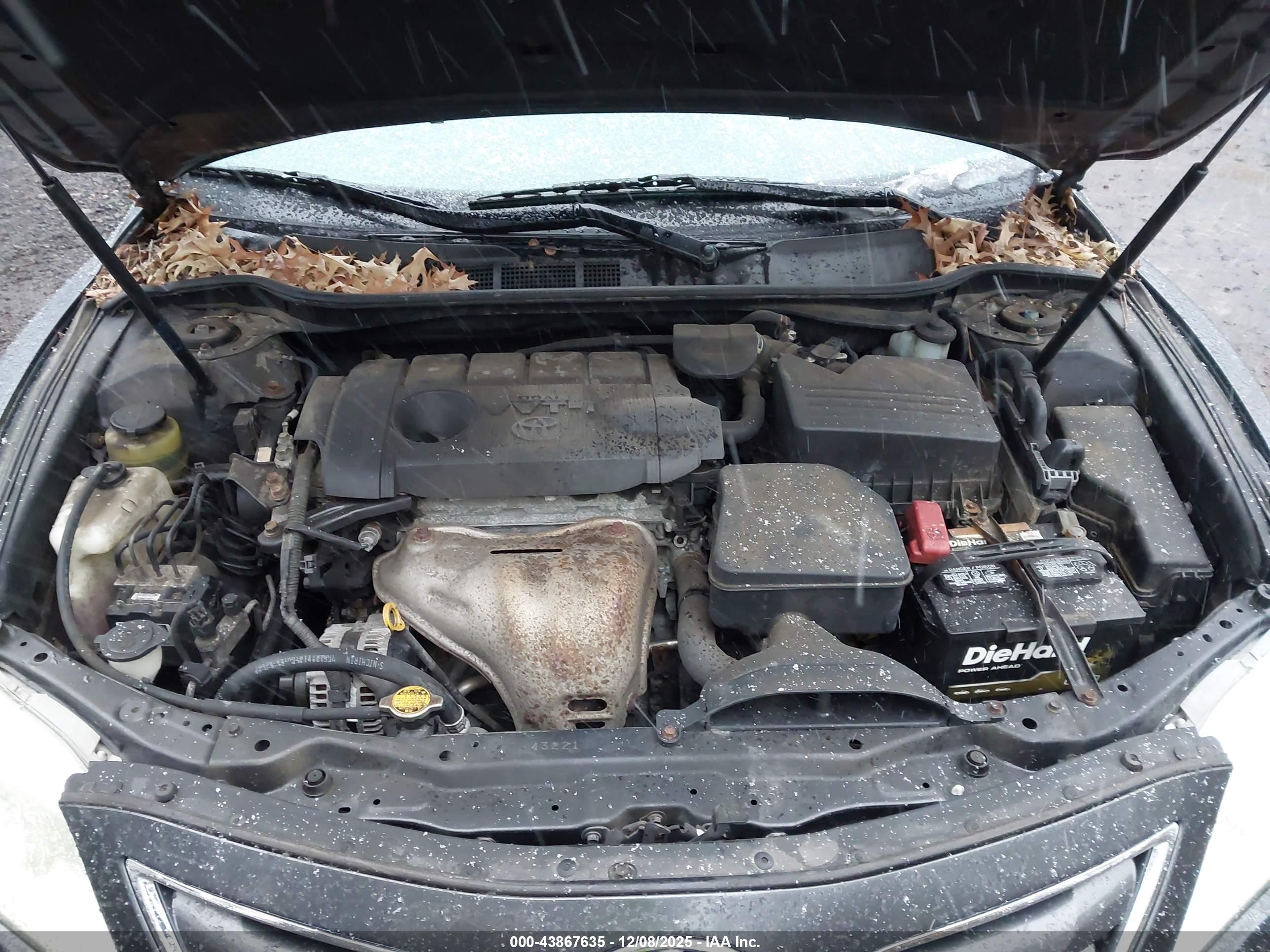 TOYOTA CAMRY image 10