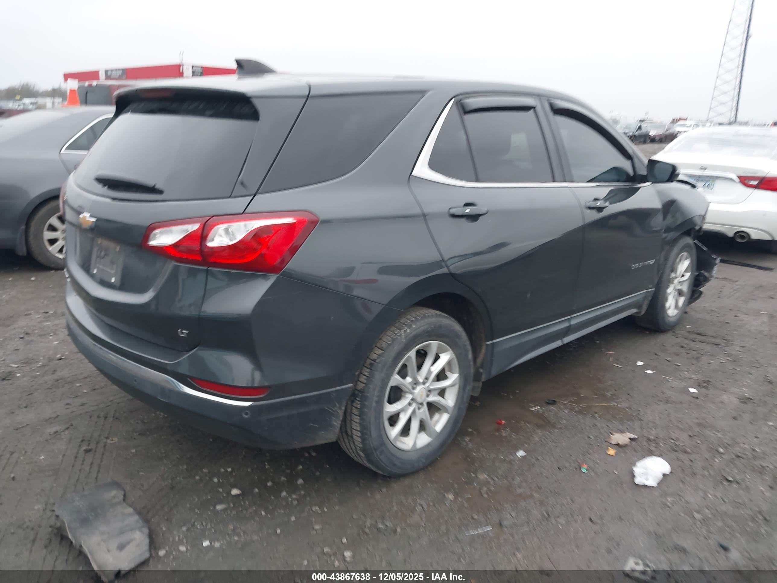 CHEVROLET EQUINOX image 4