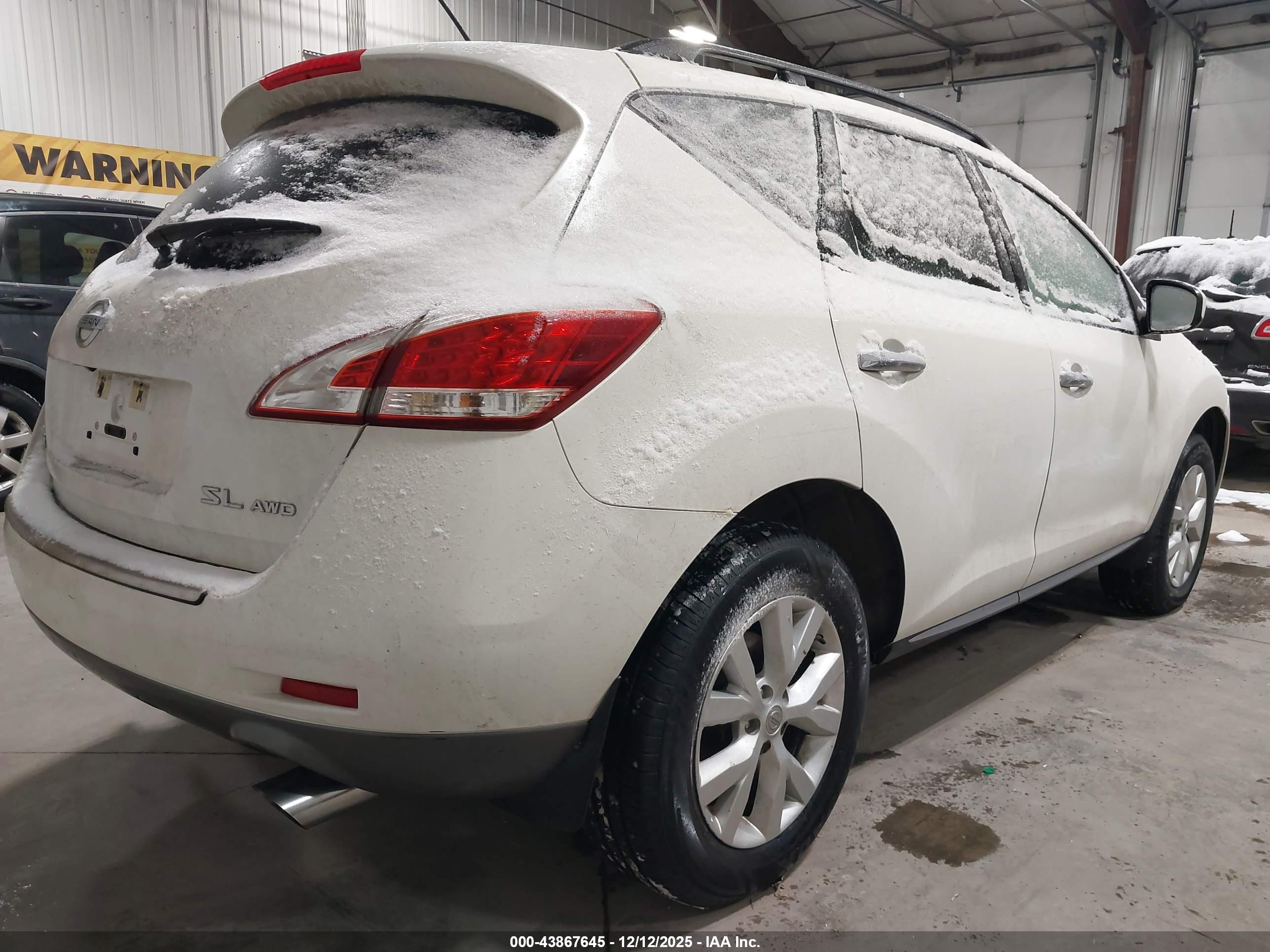NISSAN MURANO image 4