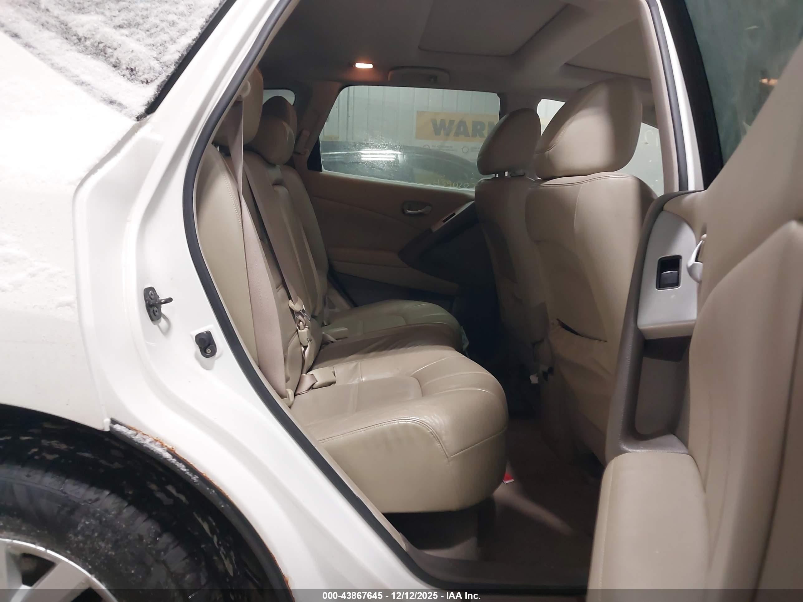 NISSAN MURANO image 8