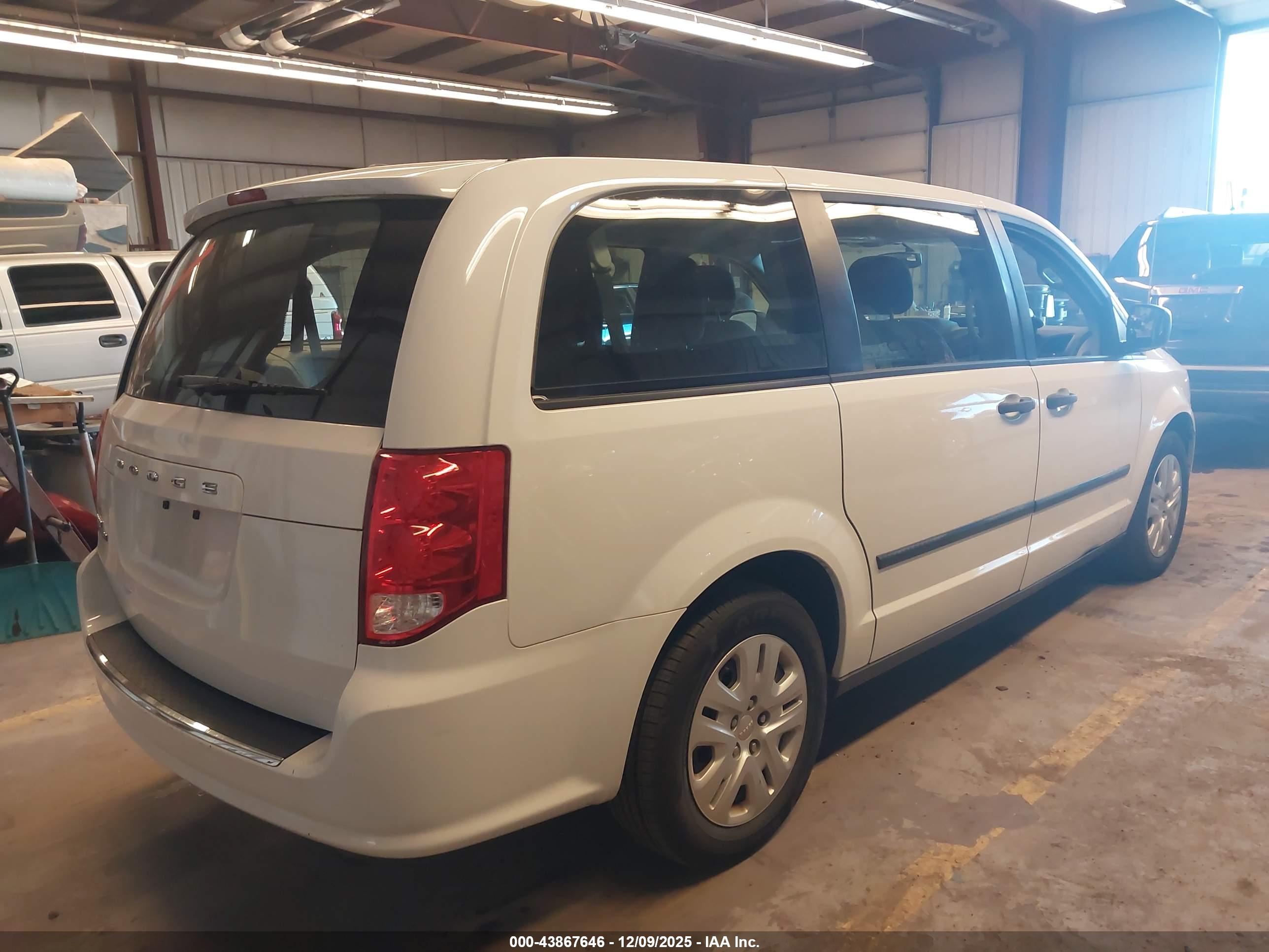 DODGE GRAND image 4