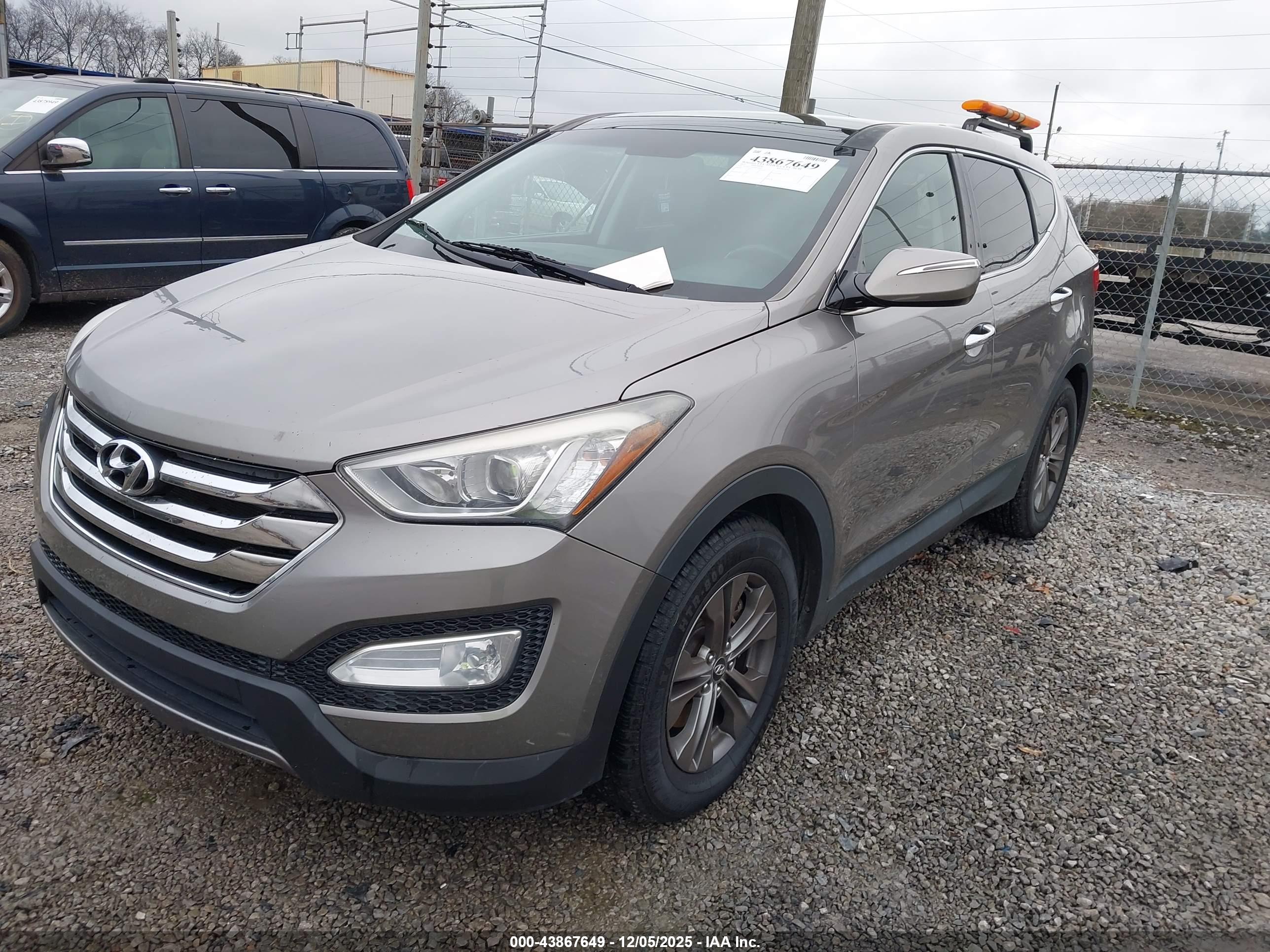 HYUNDAI SANTA image 2