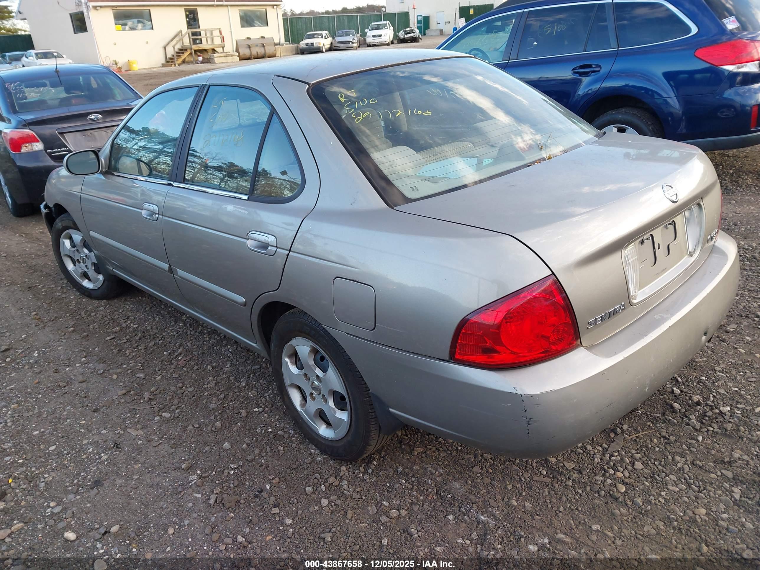 NISSAN SENTRA image 3