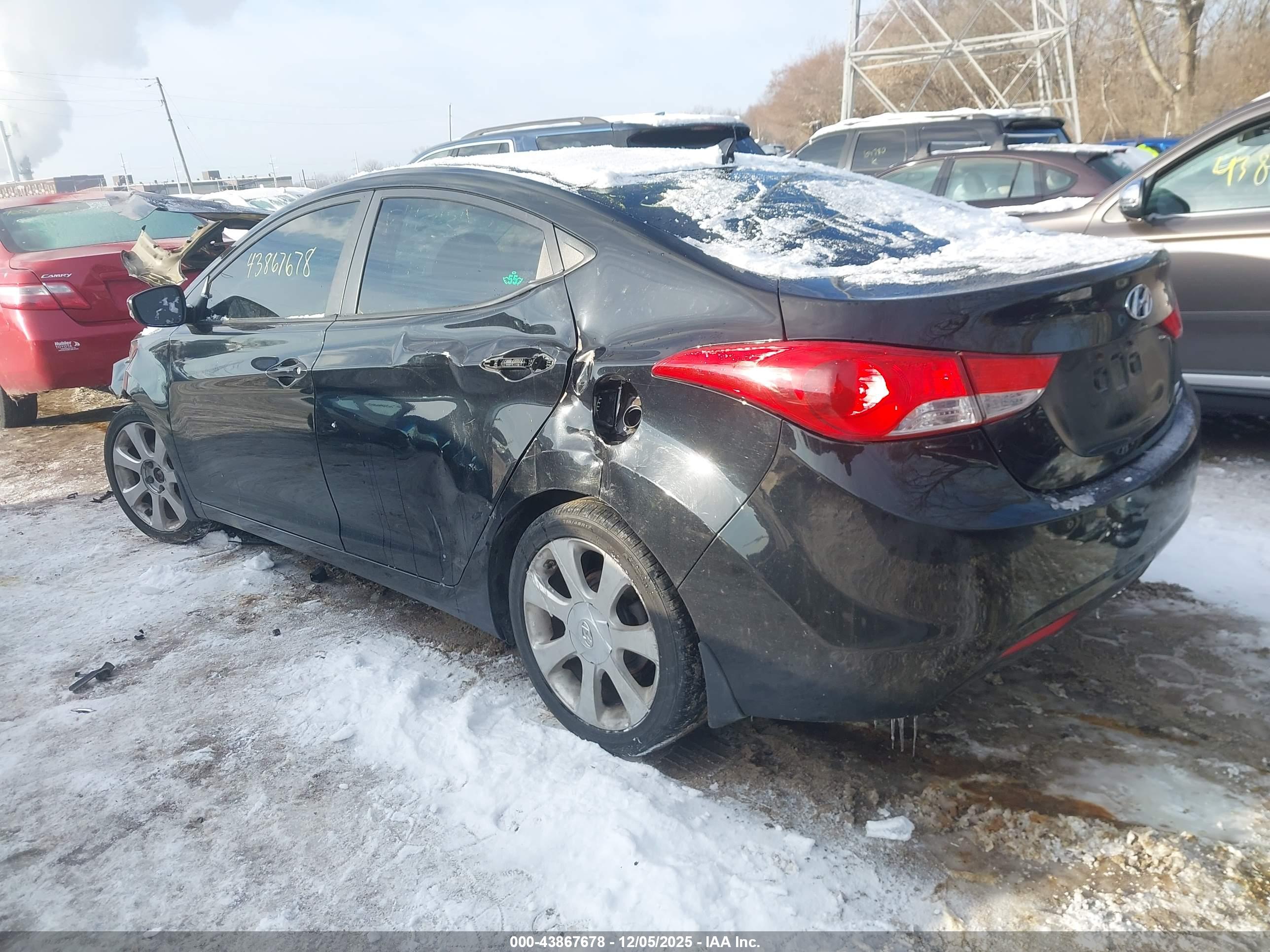 HYUNDAI ELANTRA image 3