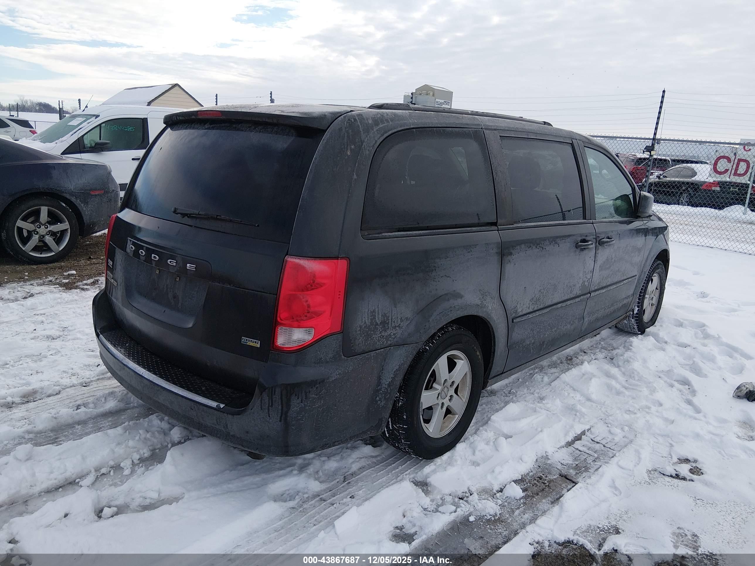 DODGE GRAND image 4