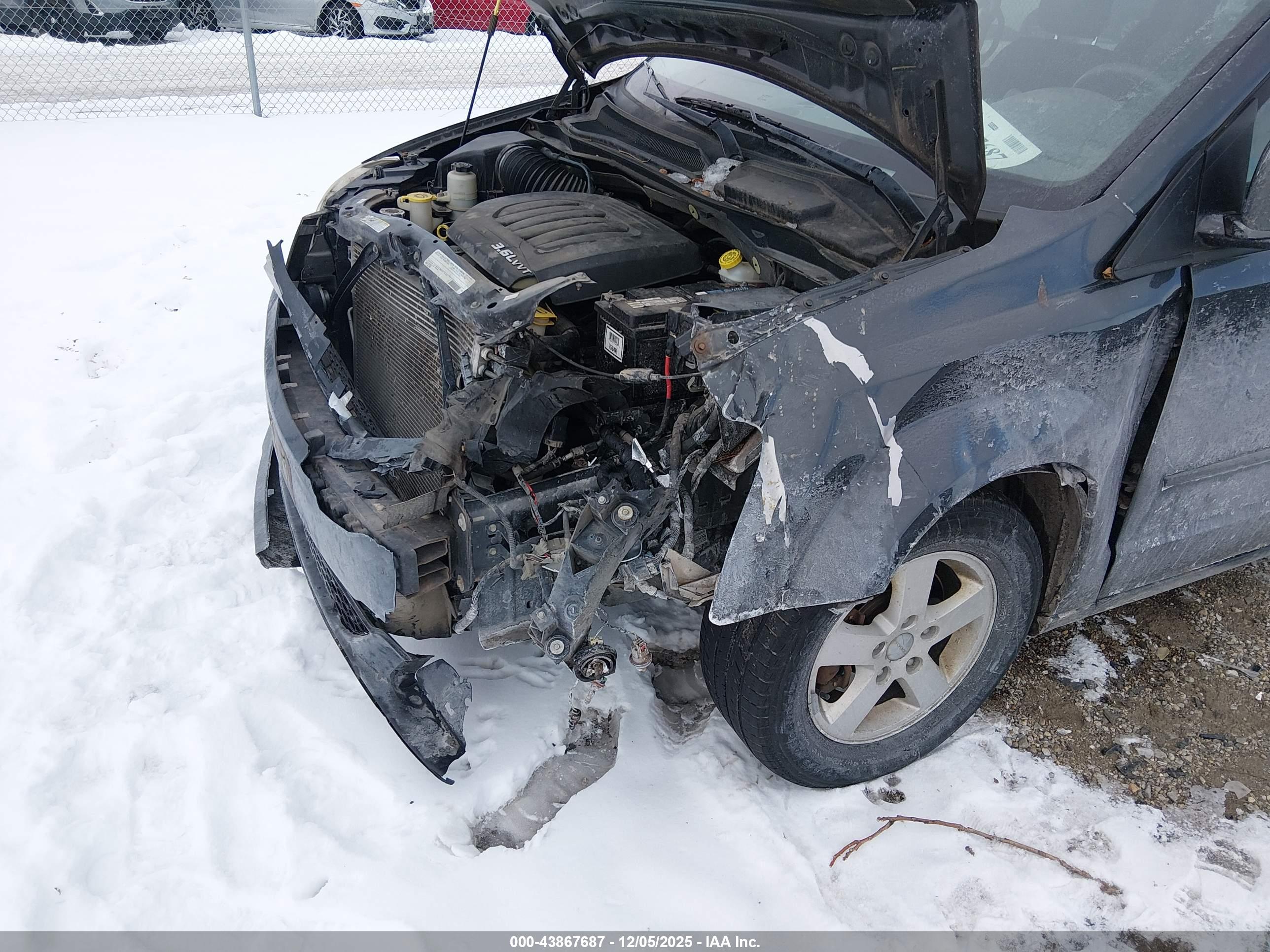DODGE GRAND image 6