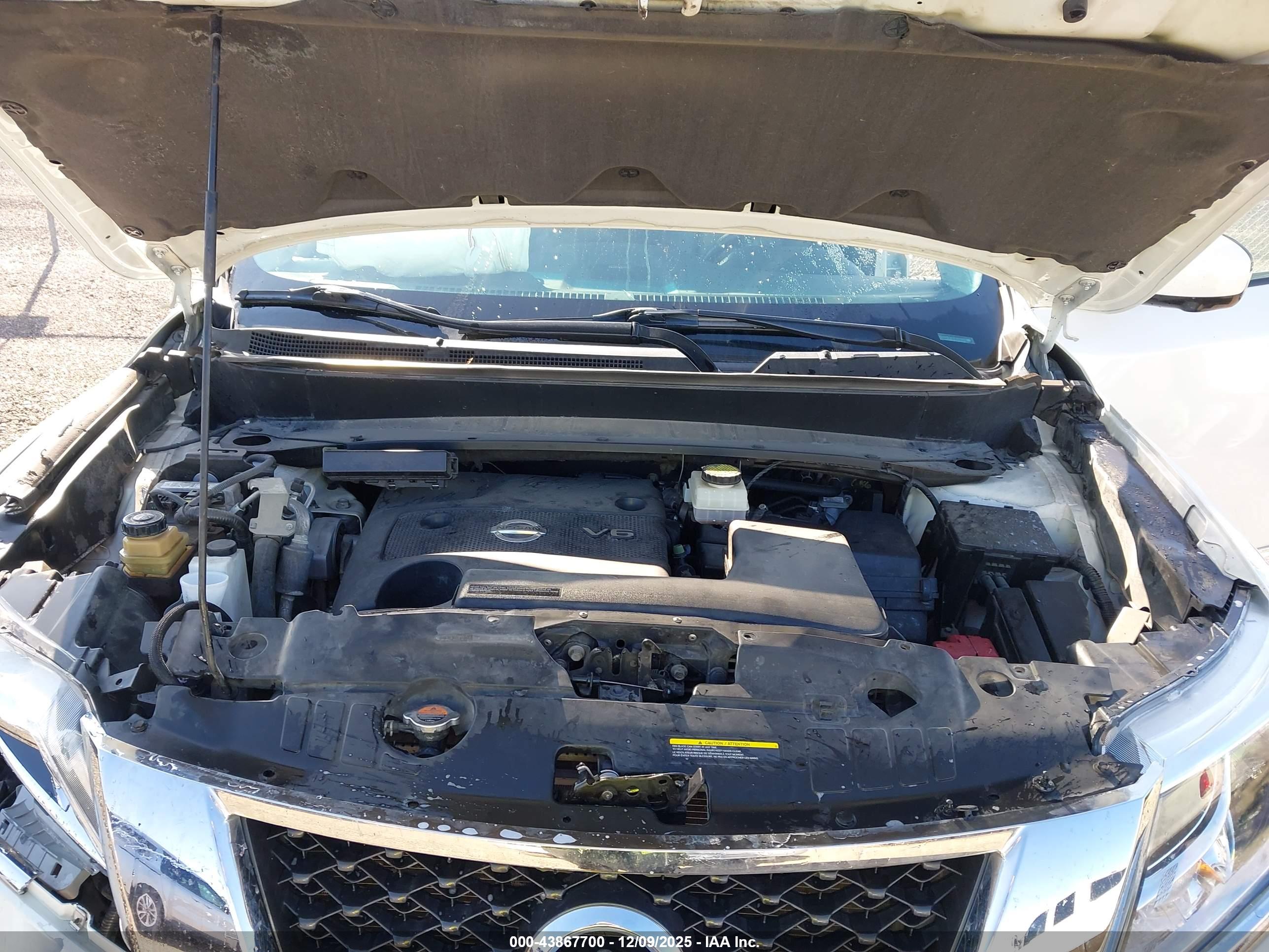 NISSAN PATHFINDER image 10