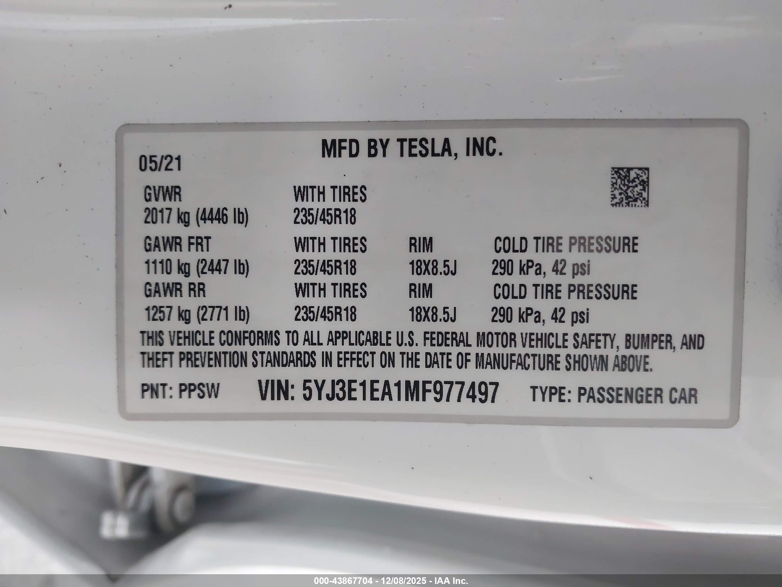 TESLA MODEL image 9