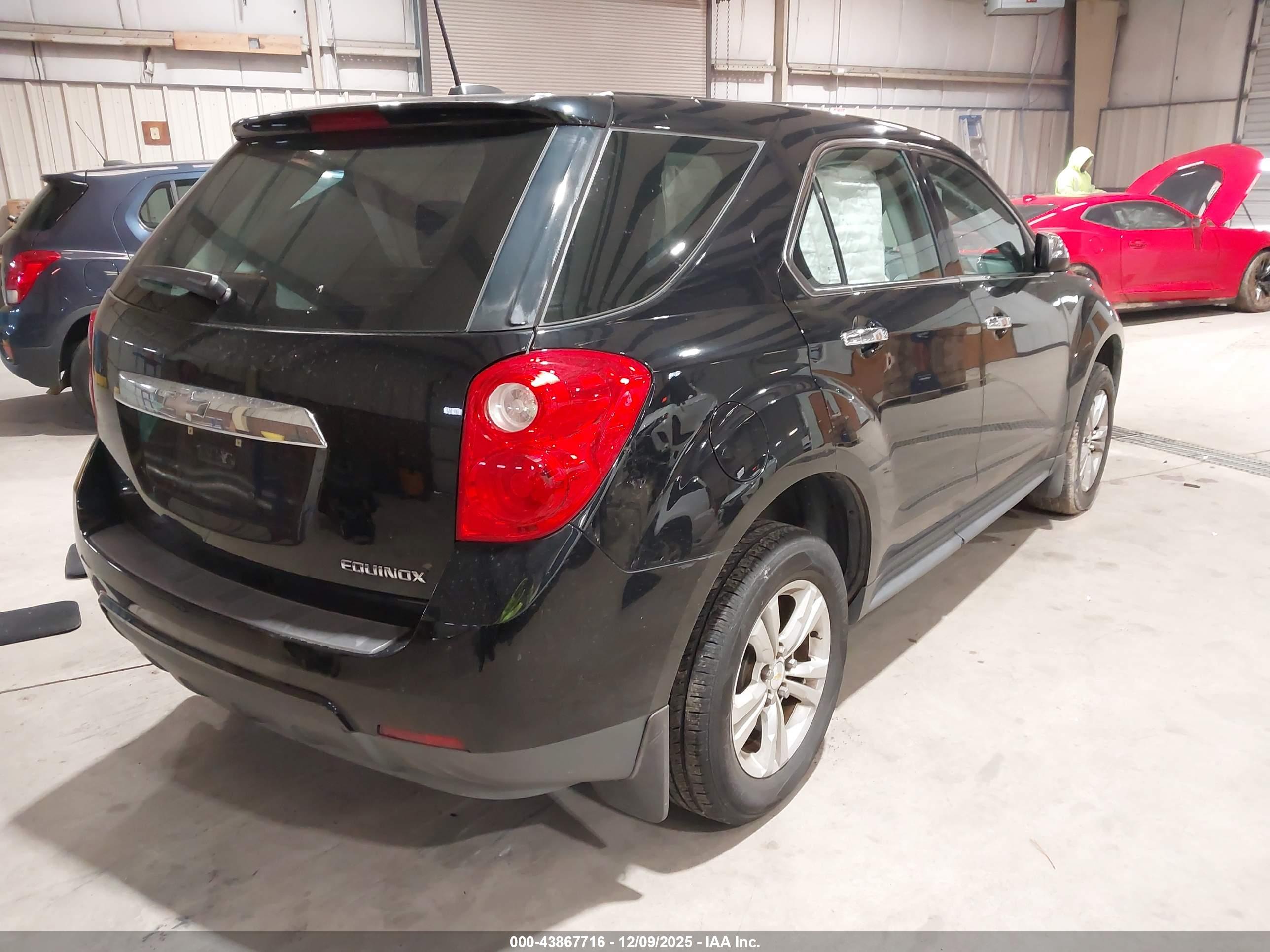 CHEVROLET EQUINOX image 4