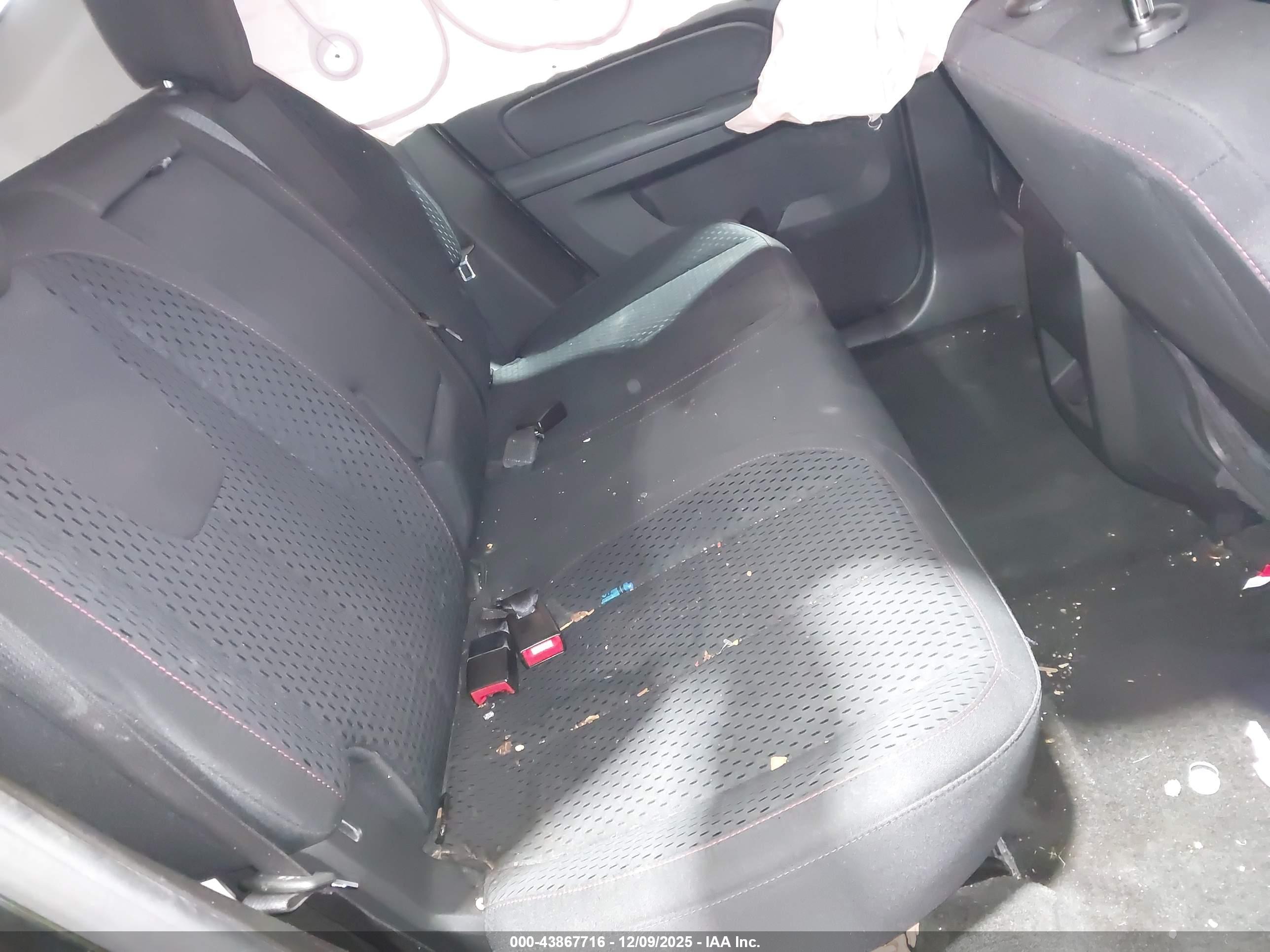 CHEVROLET EQUINOX image 8