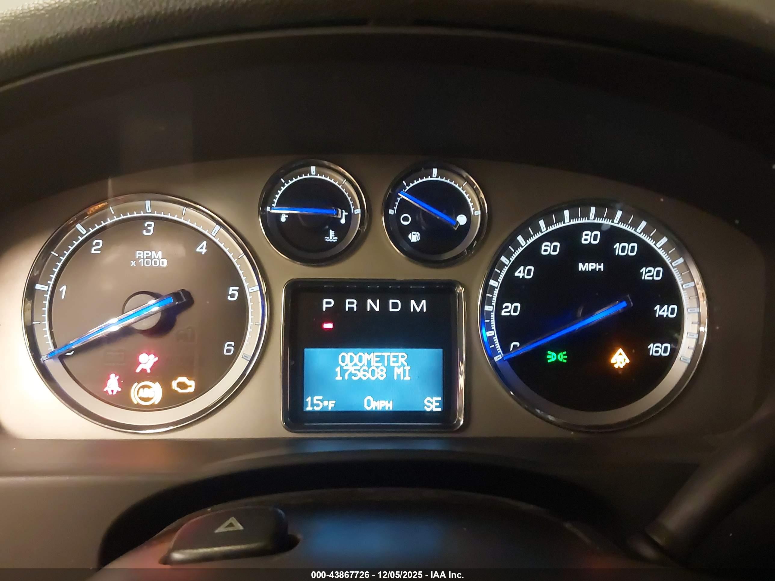 CADILLAC ESCALADE image 7